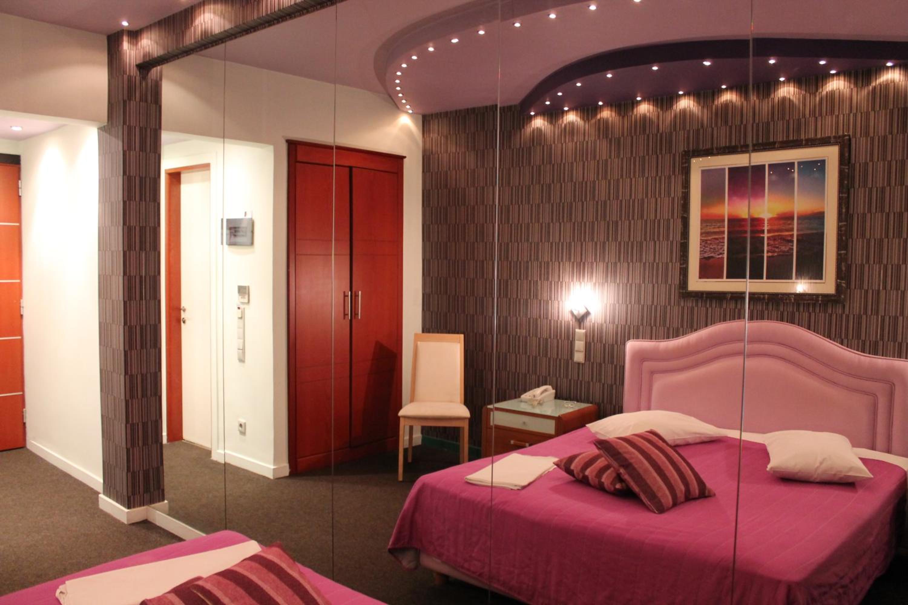 Double Room - Photo 29