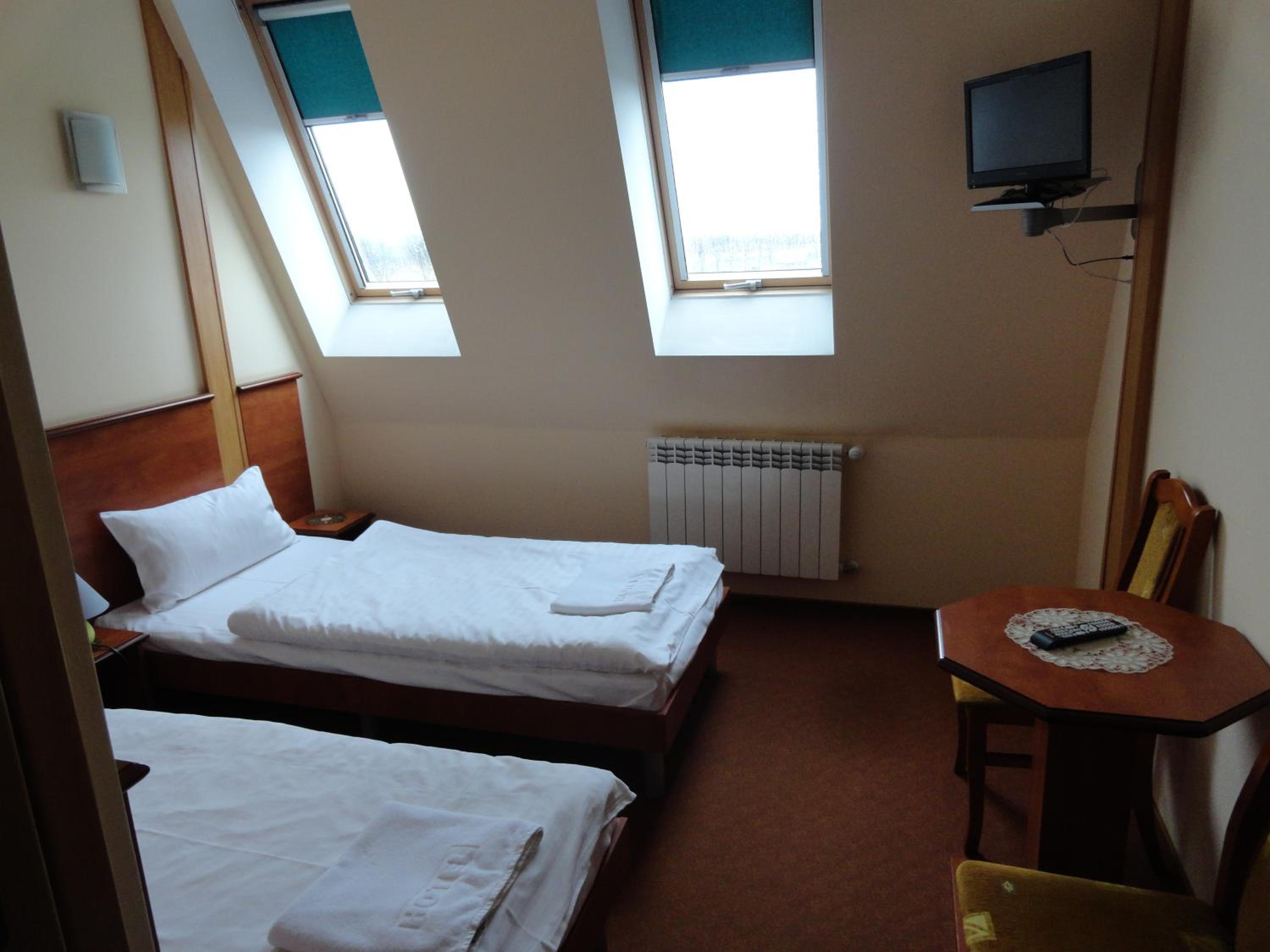 Double Room with Private Bathroom - Photo 1