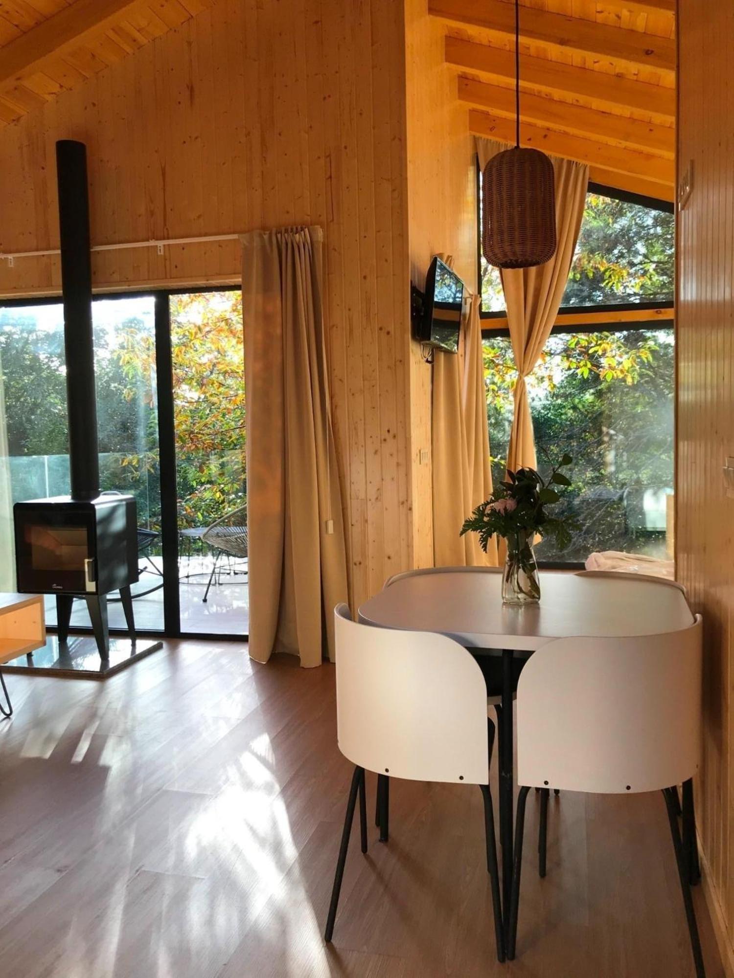 Deluxe Bungalow - Photo 12