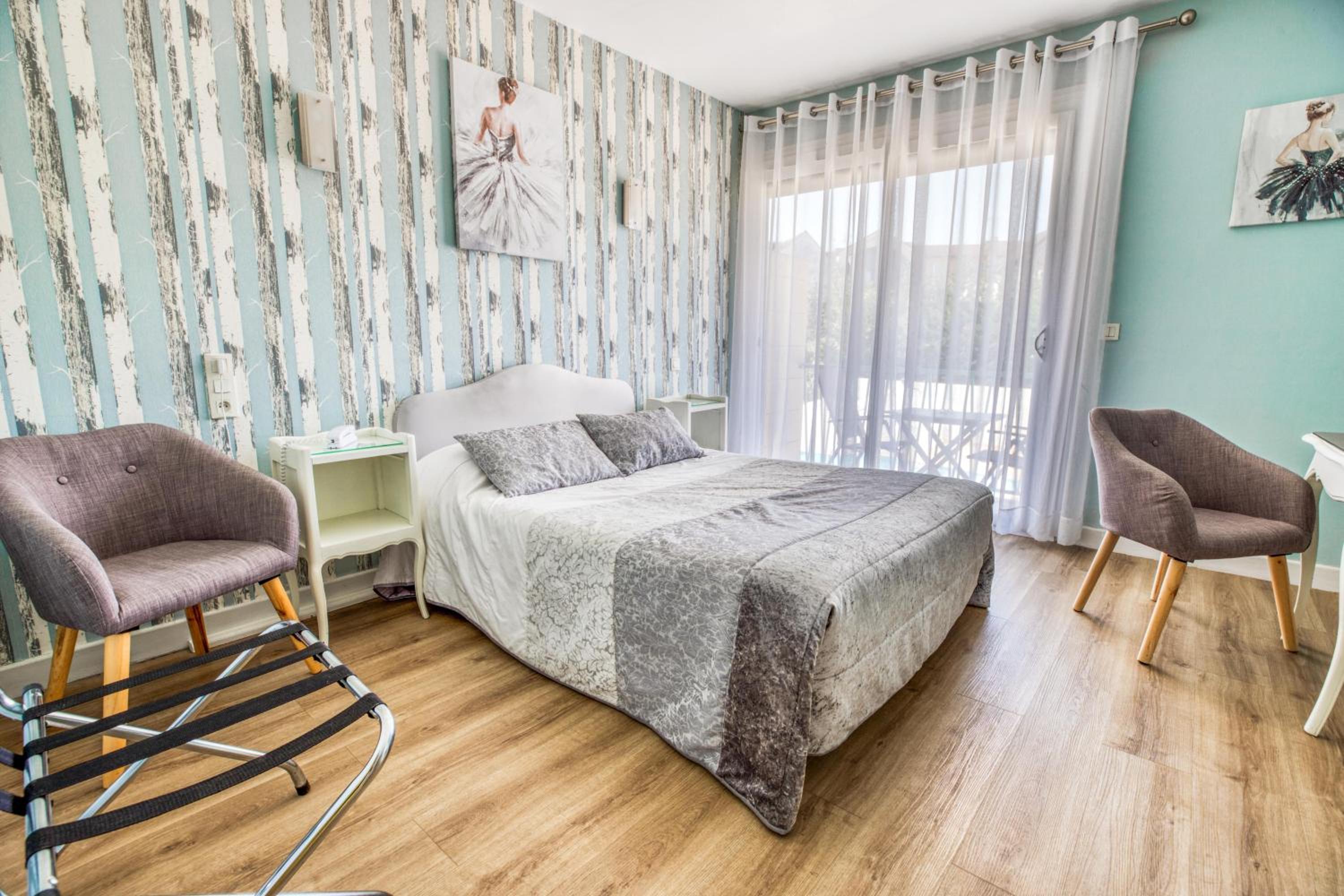 Double Room with Terrace - 1st floor accessible by stairs only - Photo 4