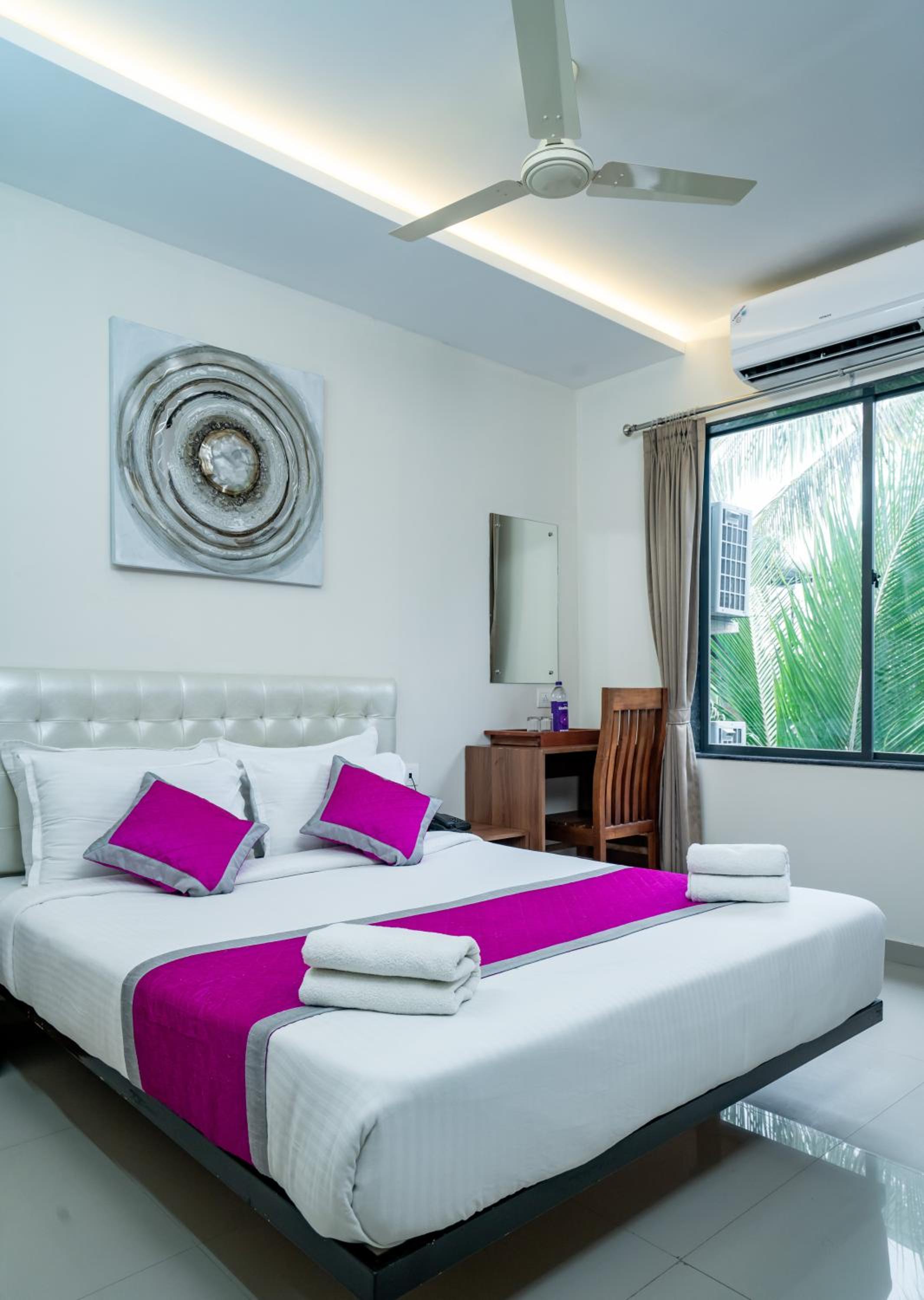 Deluxe Room - Photo 1
