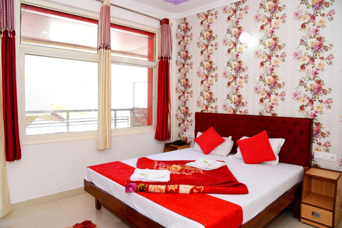 Standard Double Room photo 2