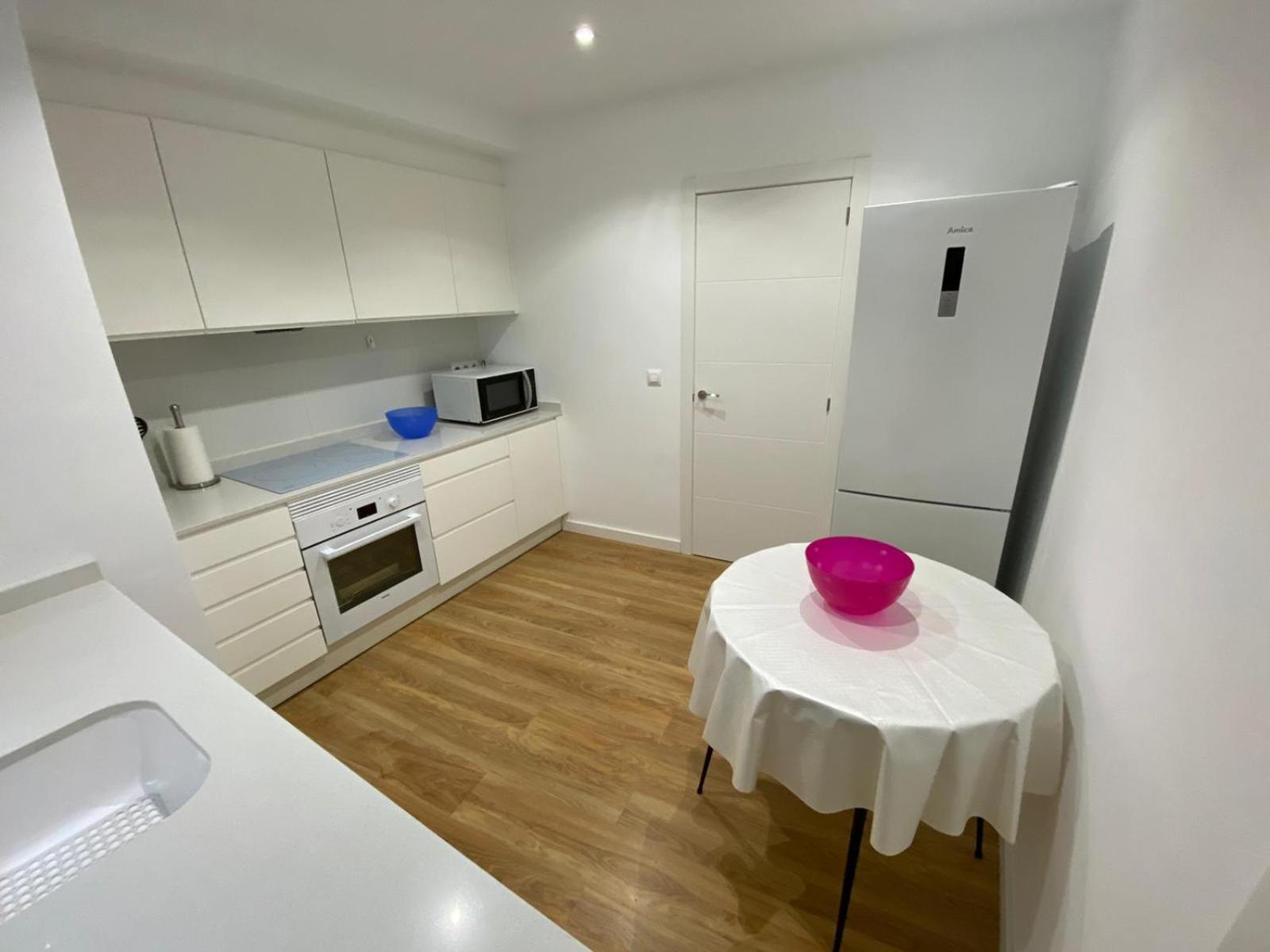 Three-Bedroom Apartment - Photo 9