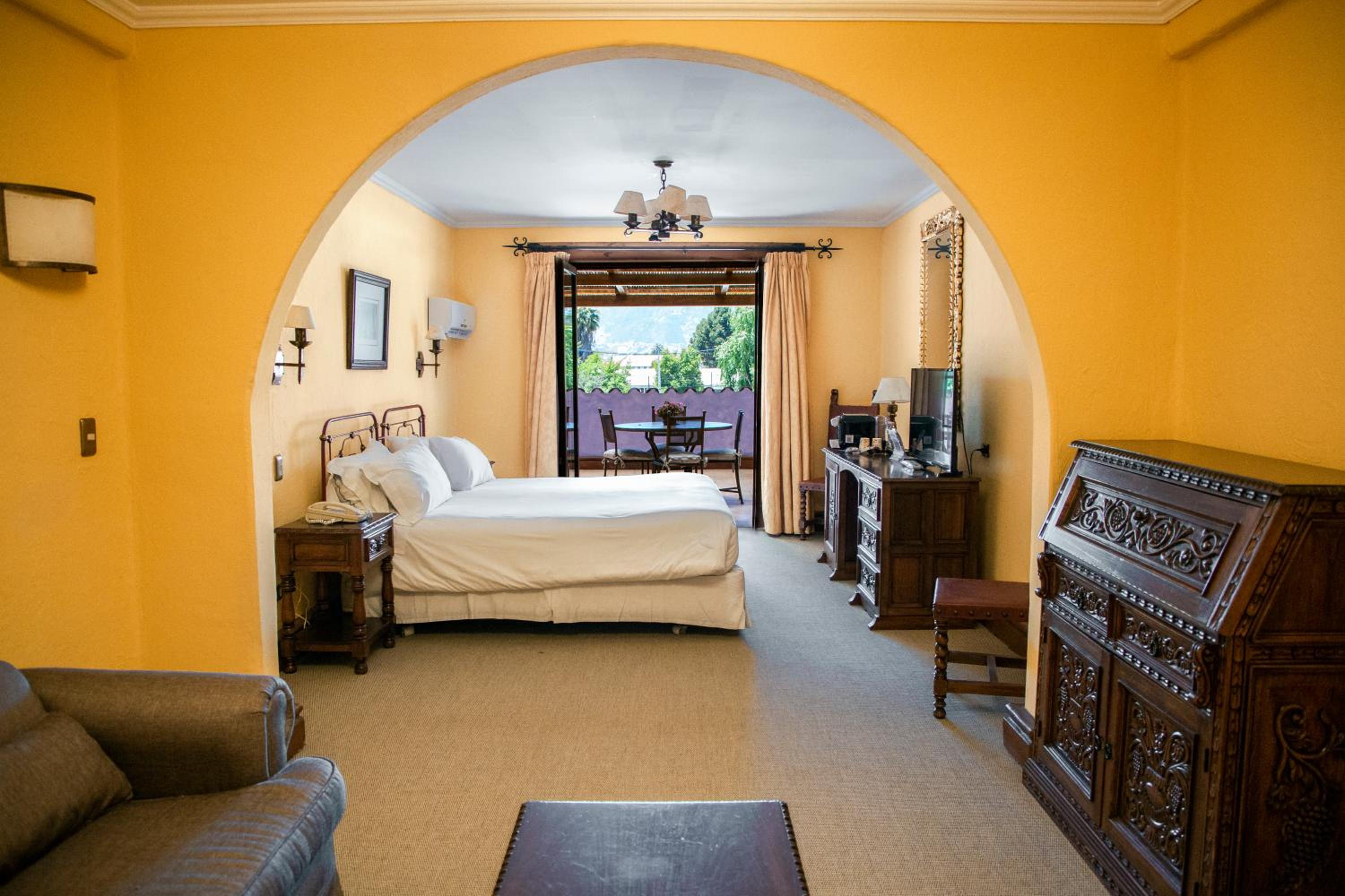 Deluxe Suite photo 1