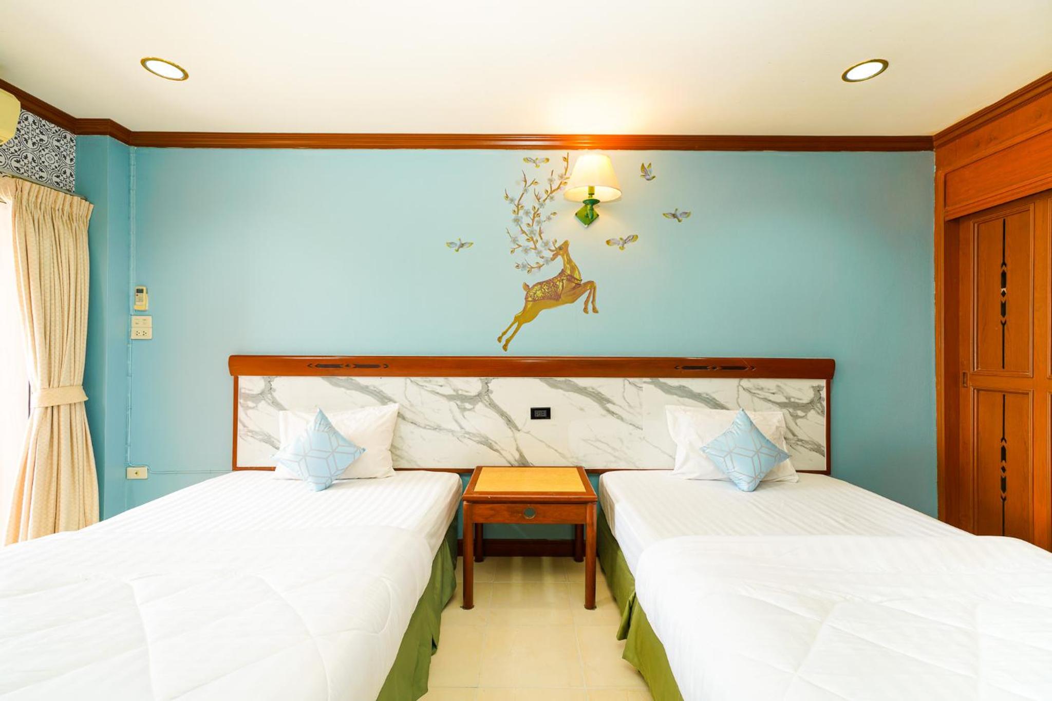 Deluxe Twin Room - Photo 1