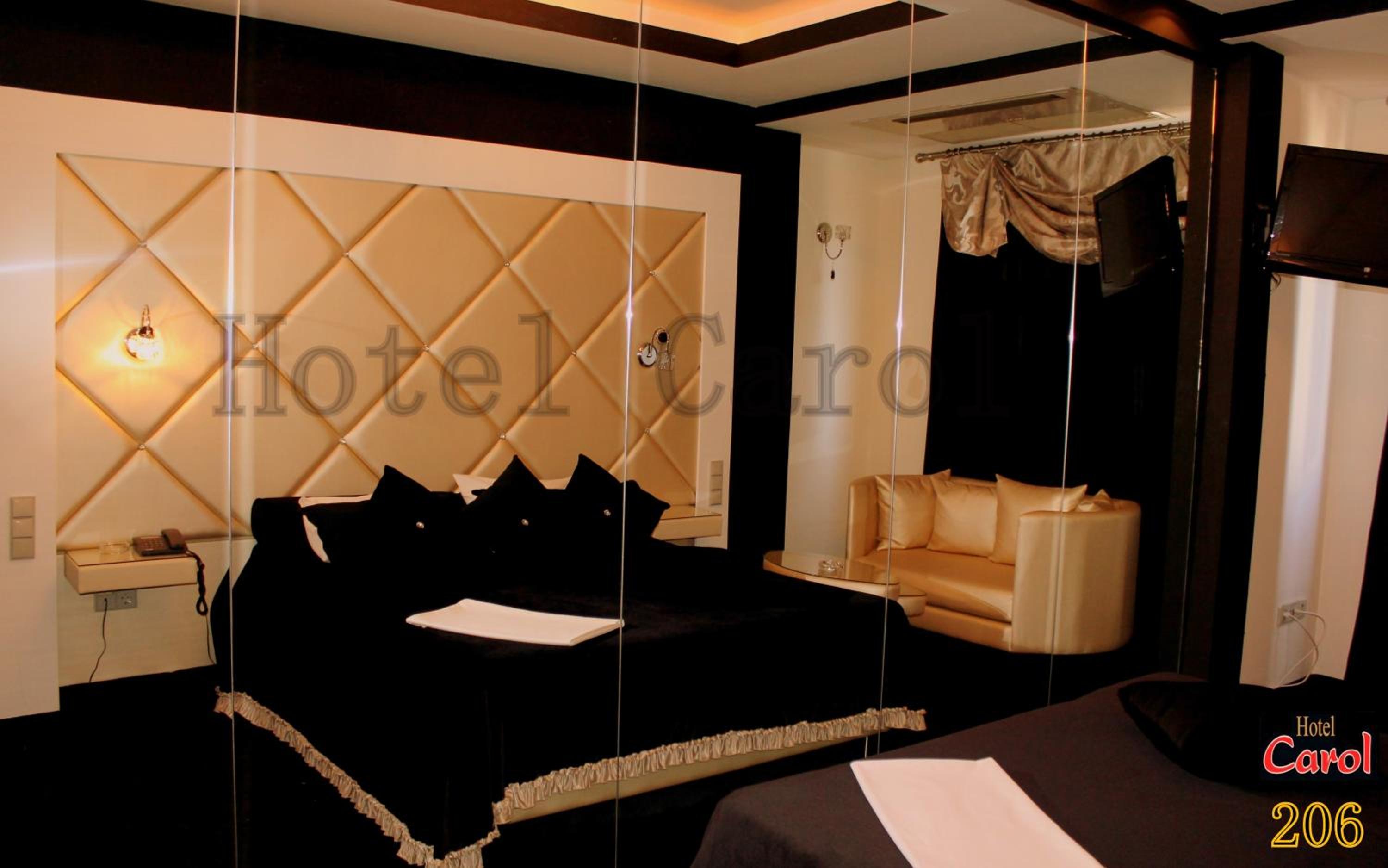 Double Room - Photo 33