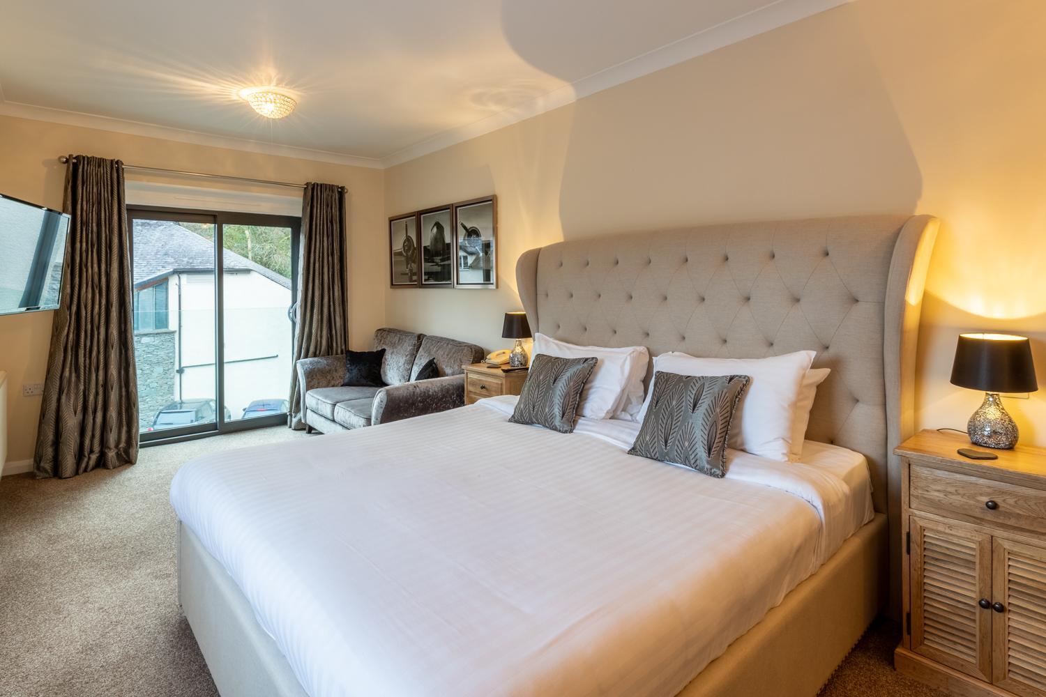 Sleeps 6 photo 2