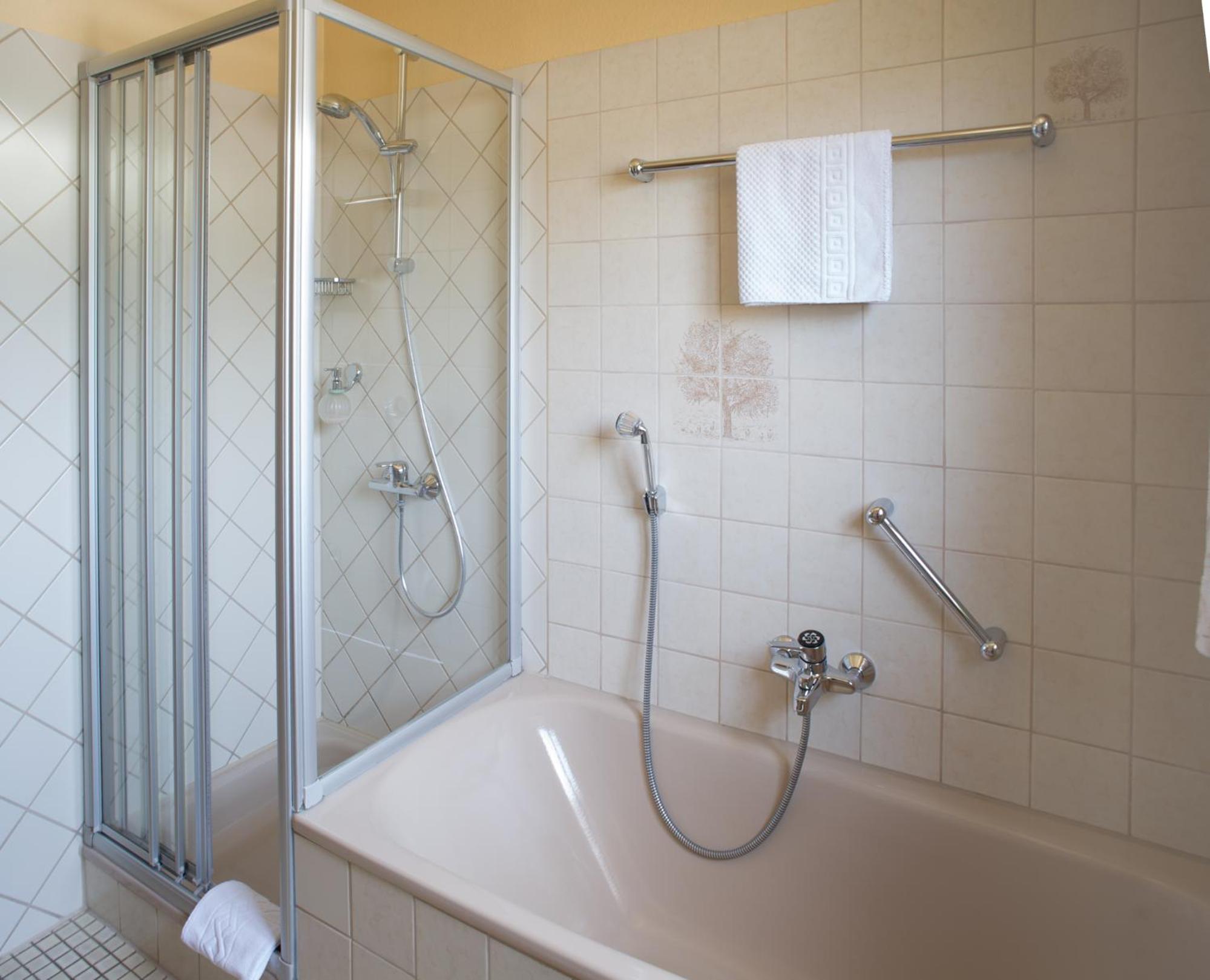 Double Room - Photo 3