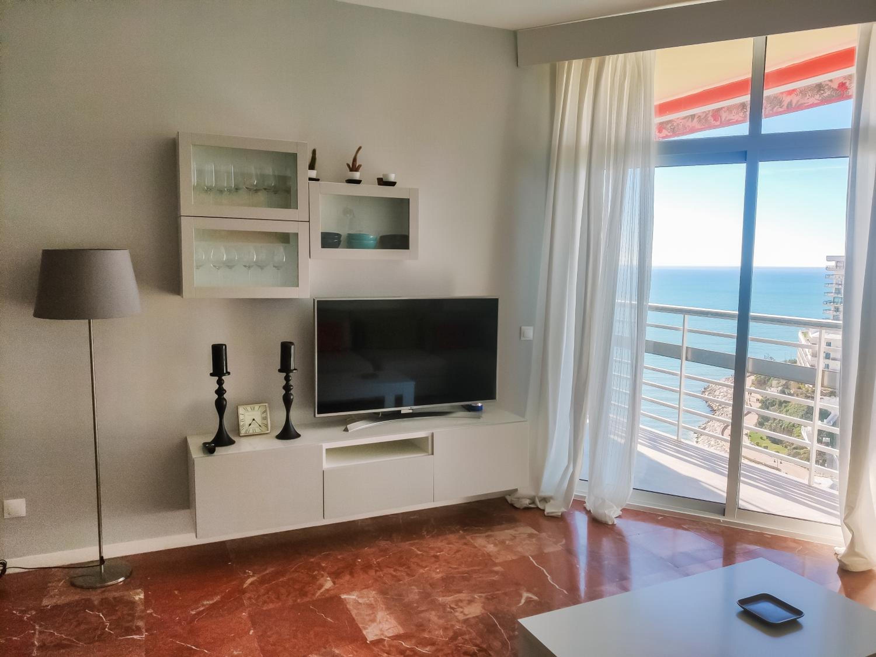 Luxury One-Bedroom Apartment With Sea Views photo 3