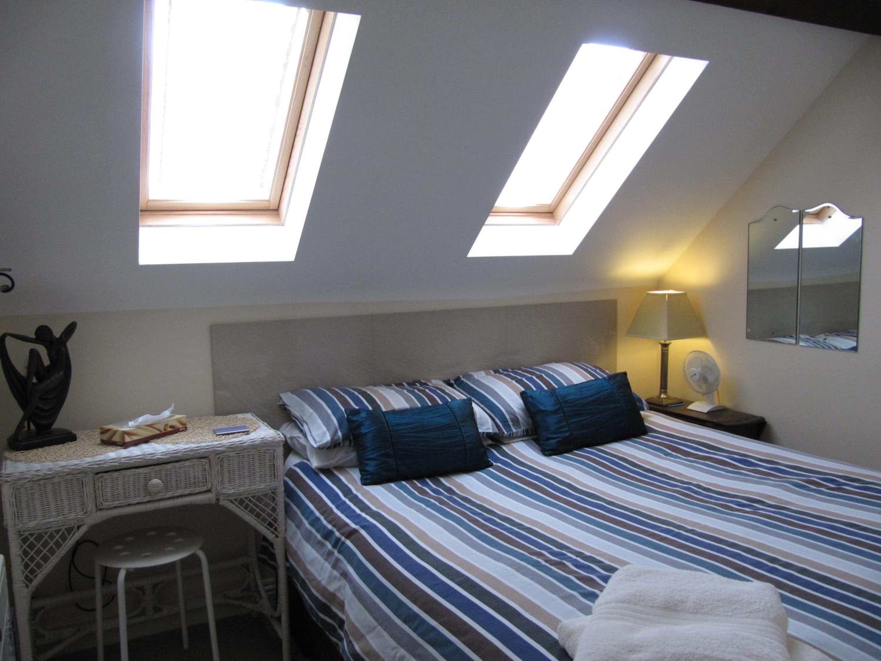 Suite - Photo 1