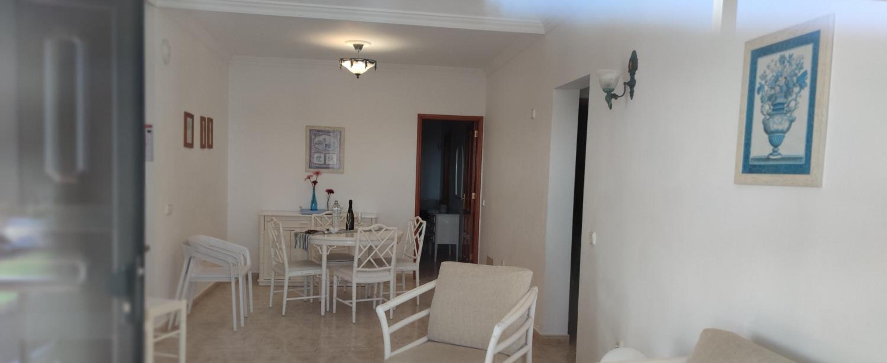 Villa de Tres Habitaciones