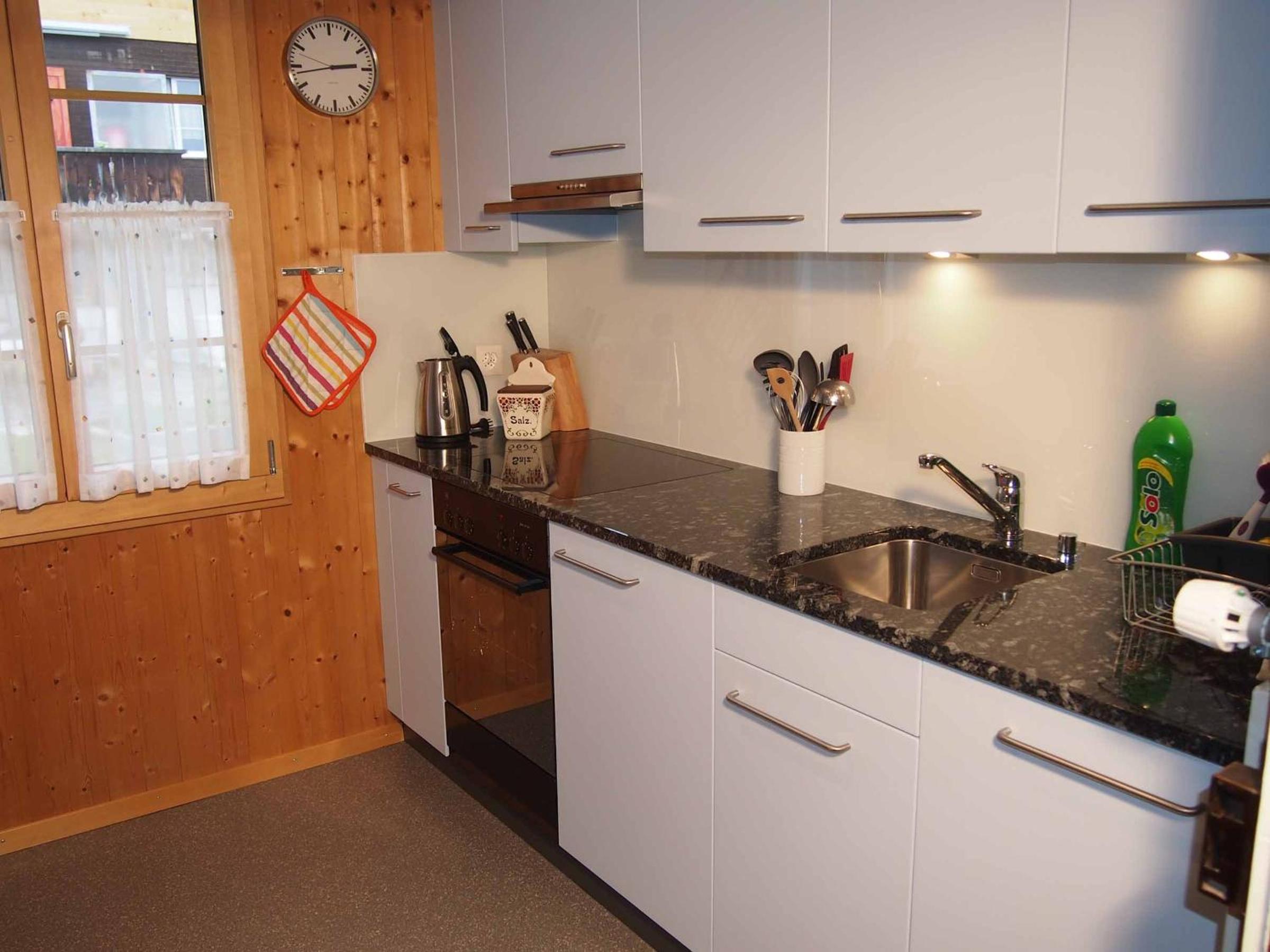Apartment with Mountain View photo 3