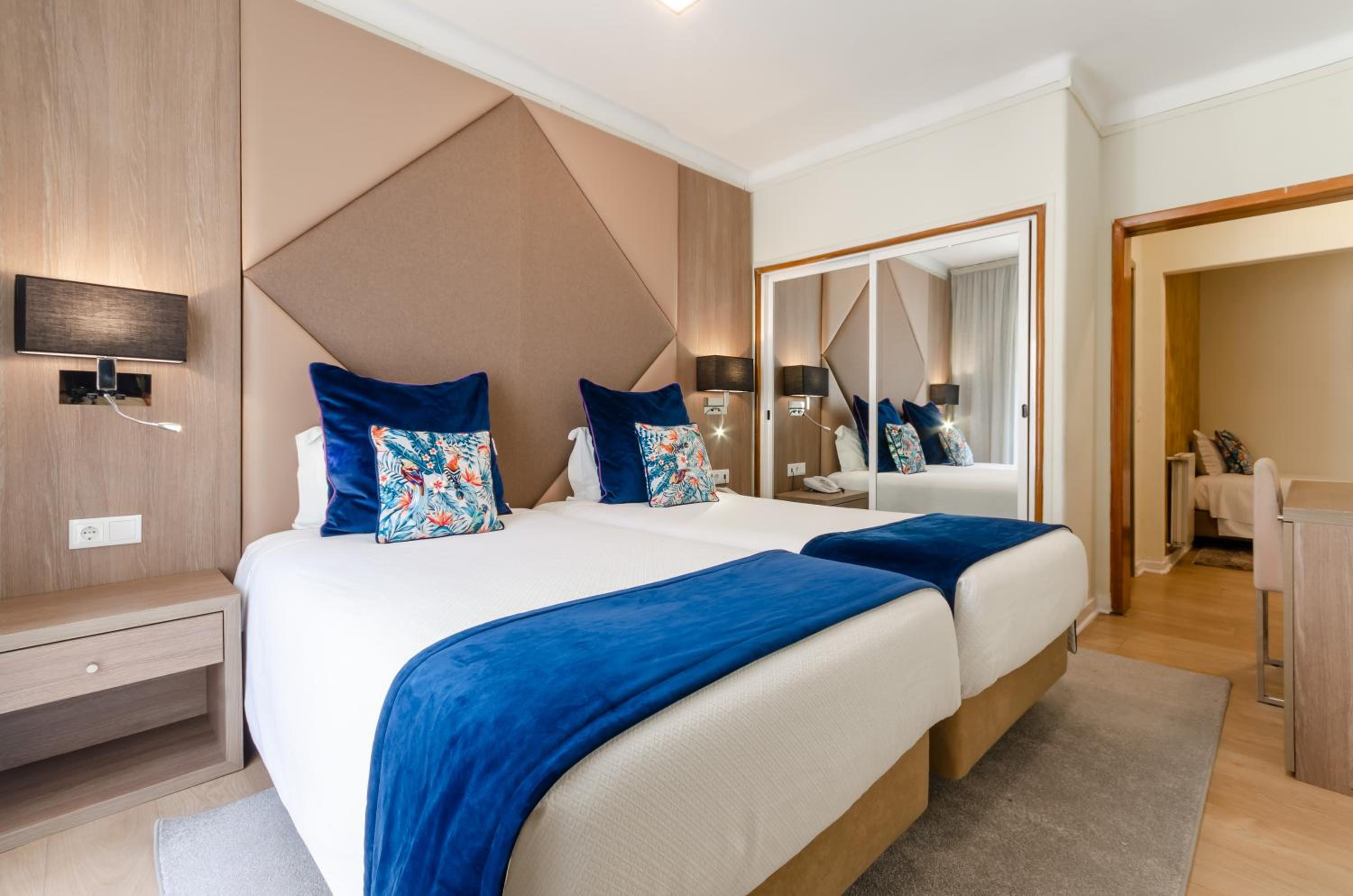 Superior Triple Room - Photo 10