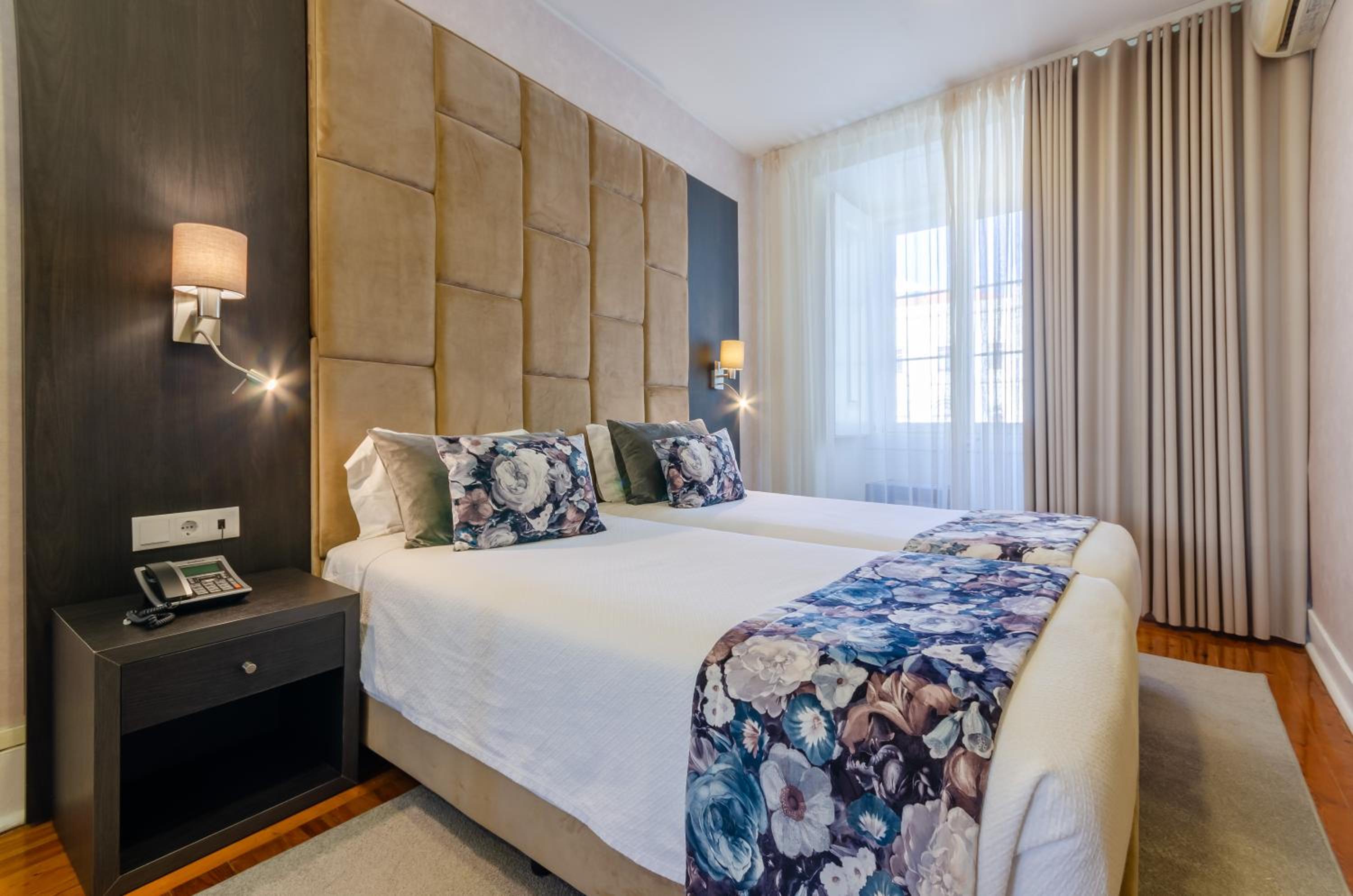 Superior Twin Room - Photo 5