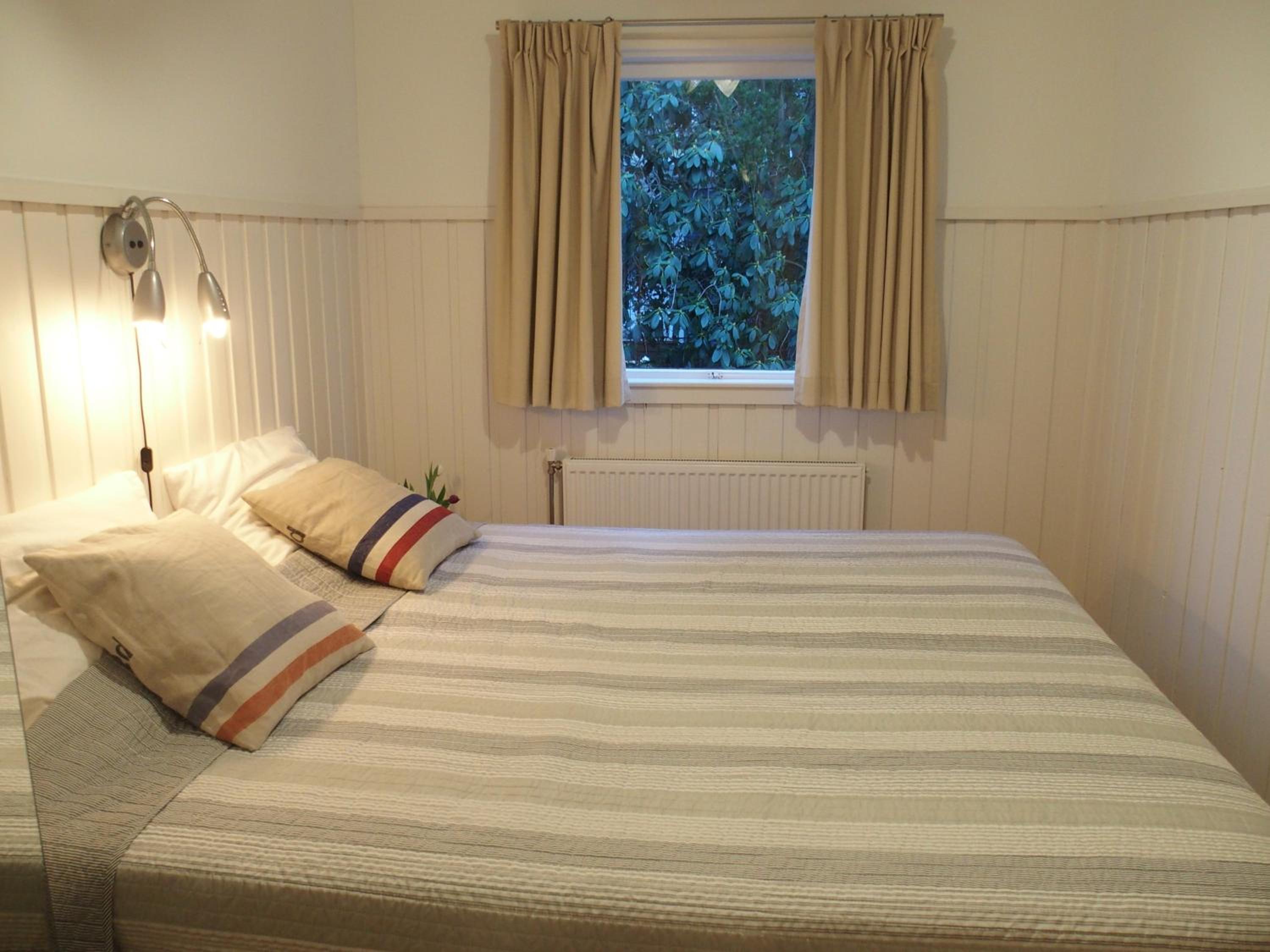 Two-Bedroom House photo 3