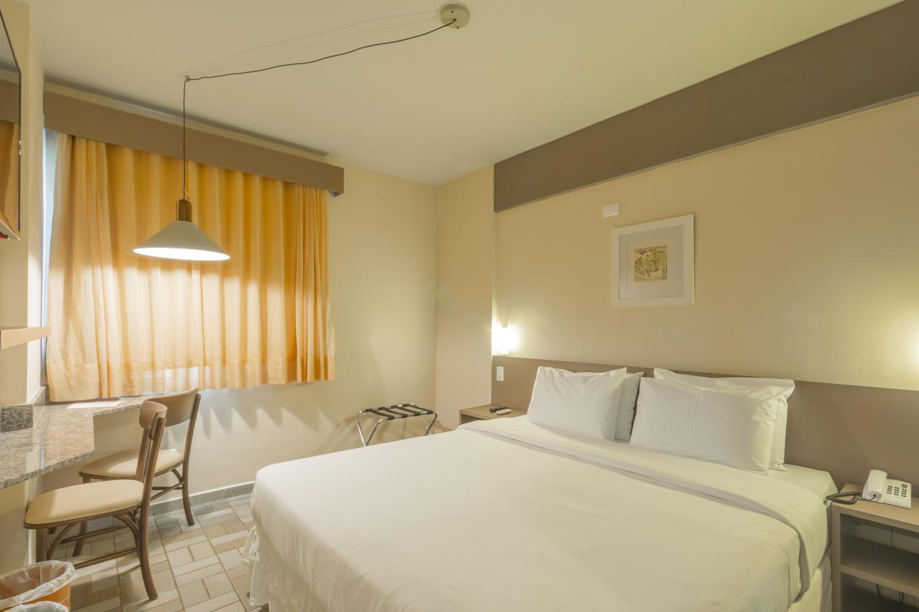 Double Room - Photo 7