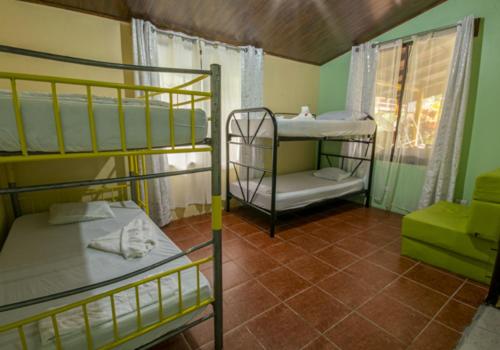 Four-Bedroom House photo 1