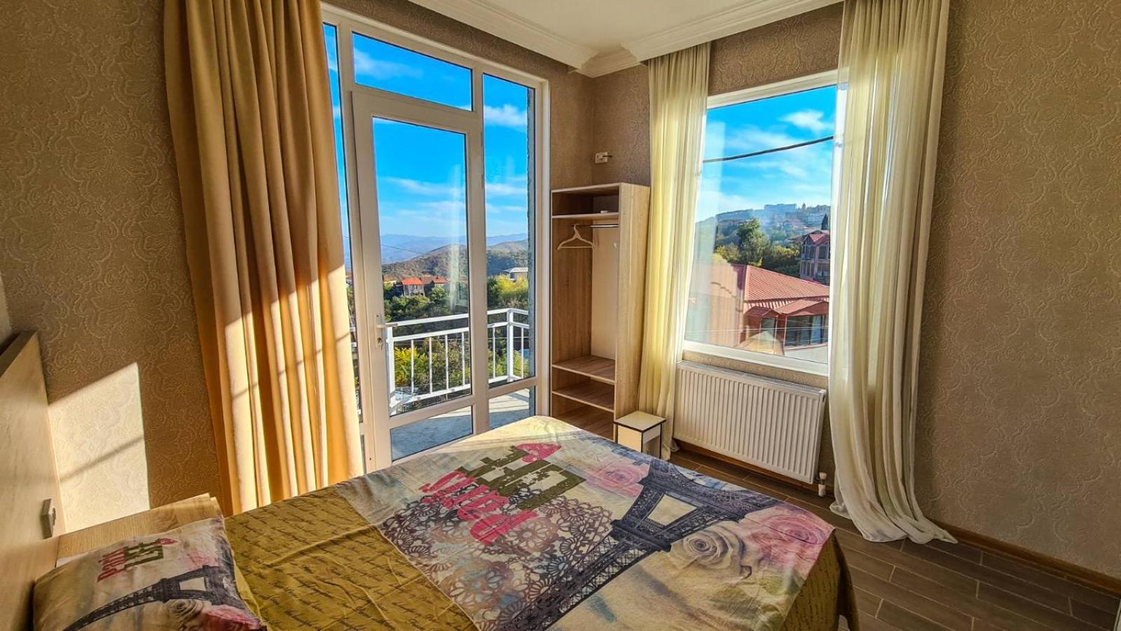 Deluxe Double Room with Balcony photo 1