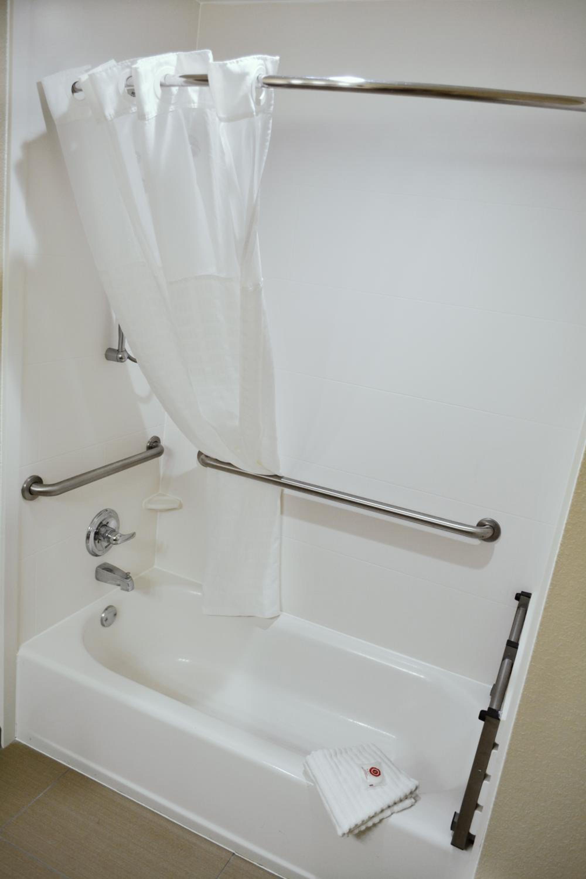 King Room with Hand Rails-Bathroom - Accessible/Non-Smoking - Photo 2