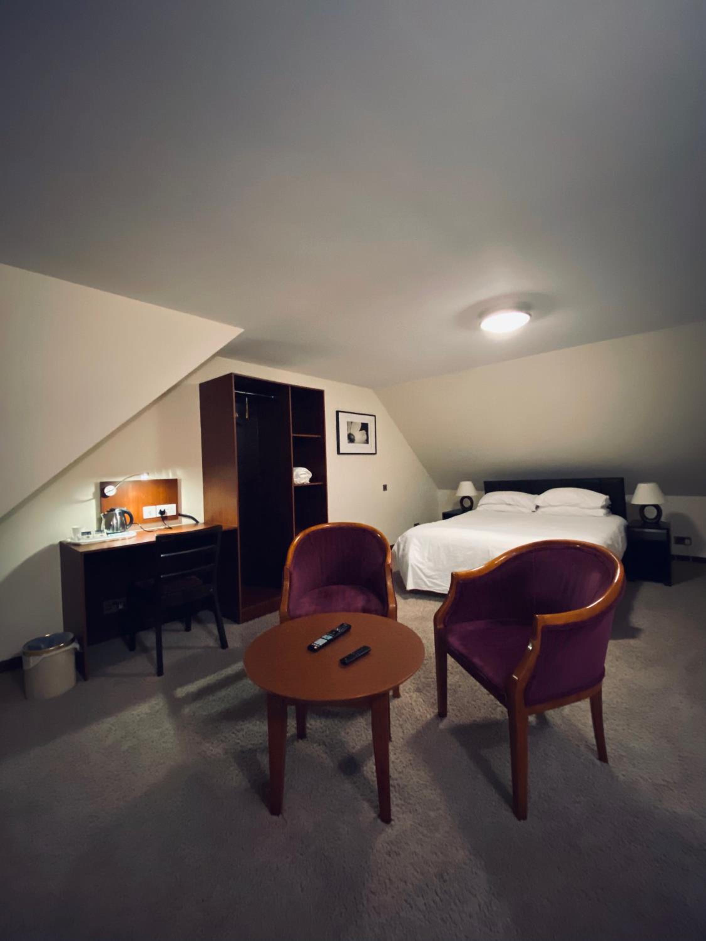 Double Room with Private Bathroom photo 1