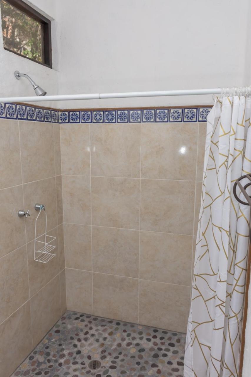 Double Room - Photo 8