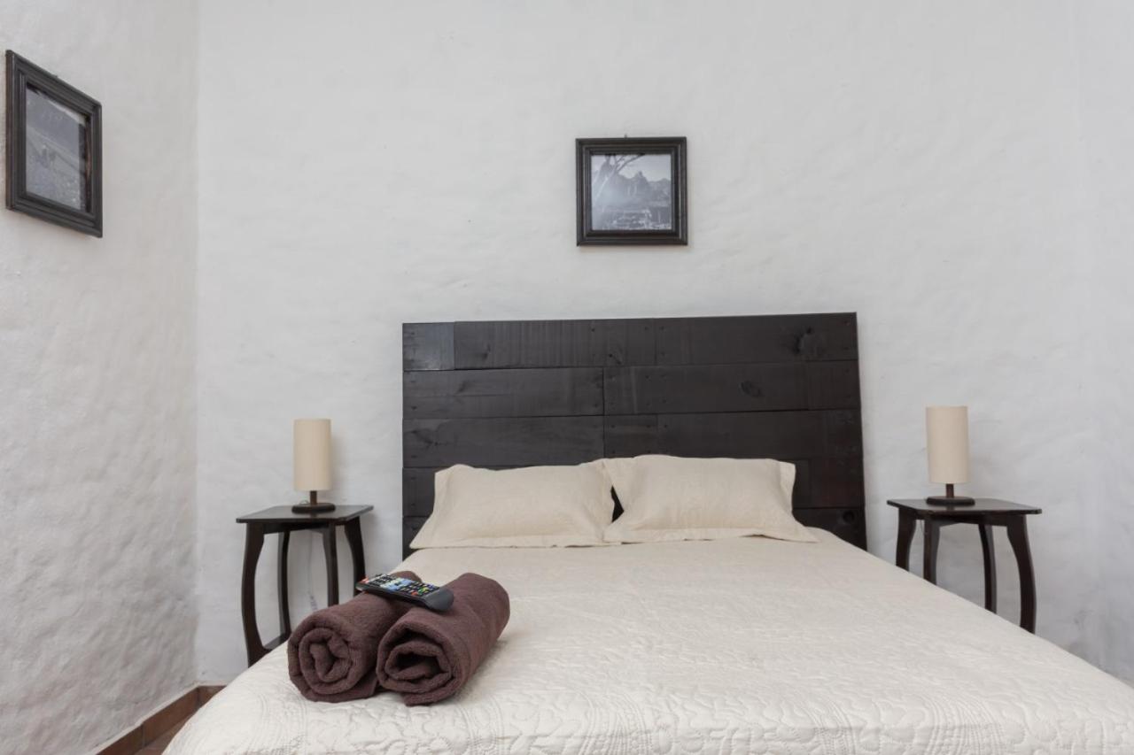 Double Room with Garden View - Photo 1