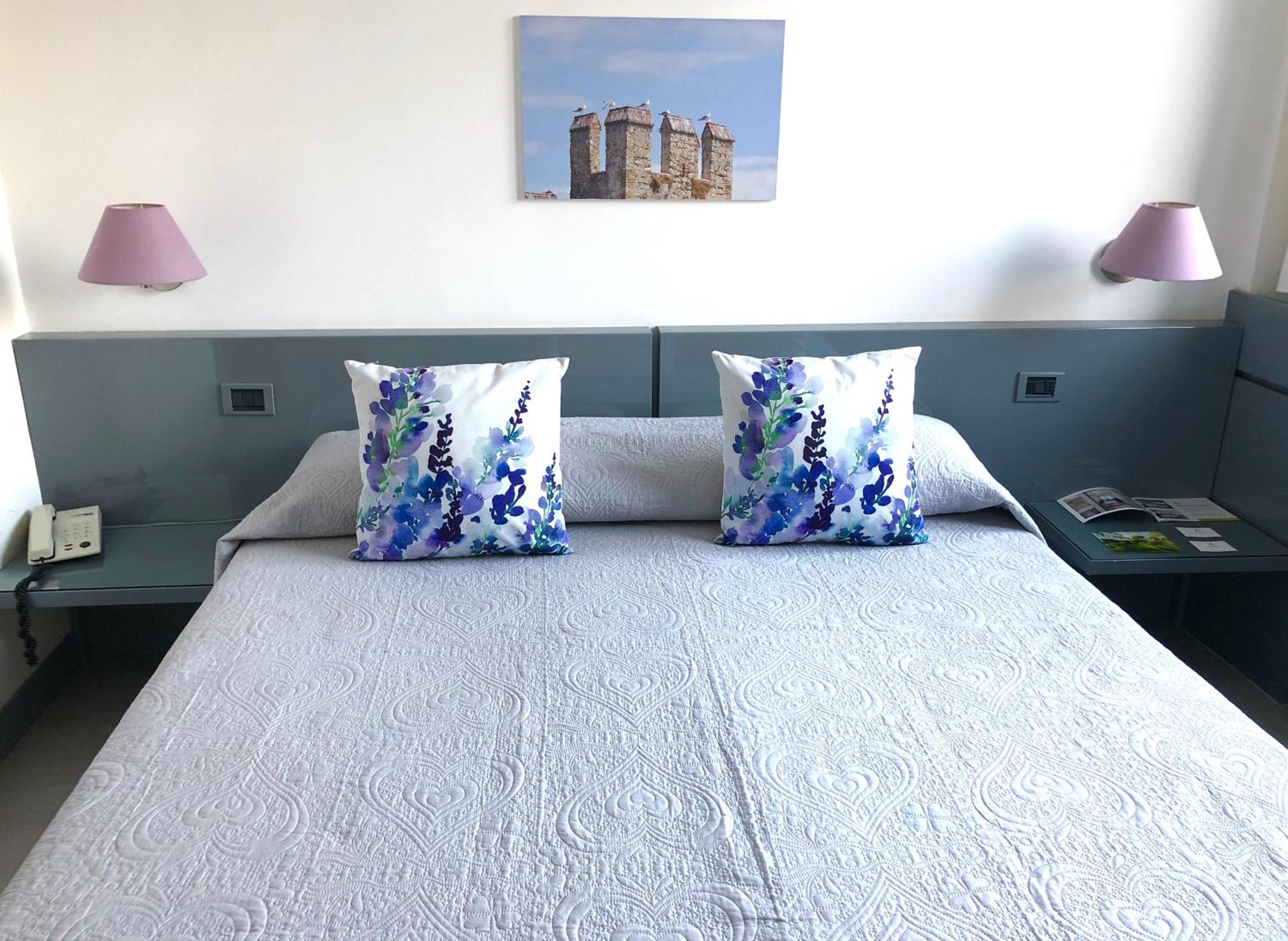 Double Room - Photo 5
