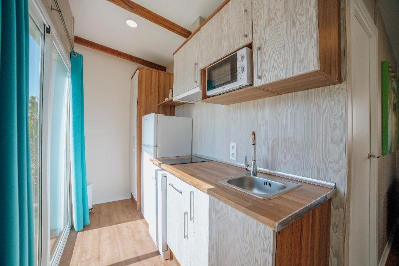 Bungalow Deluxe con Vista al Jardín.