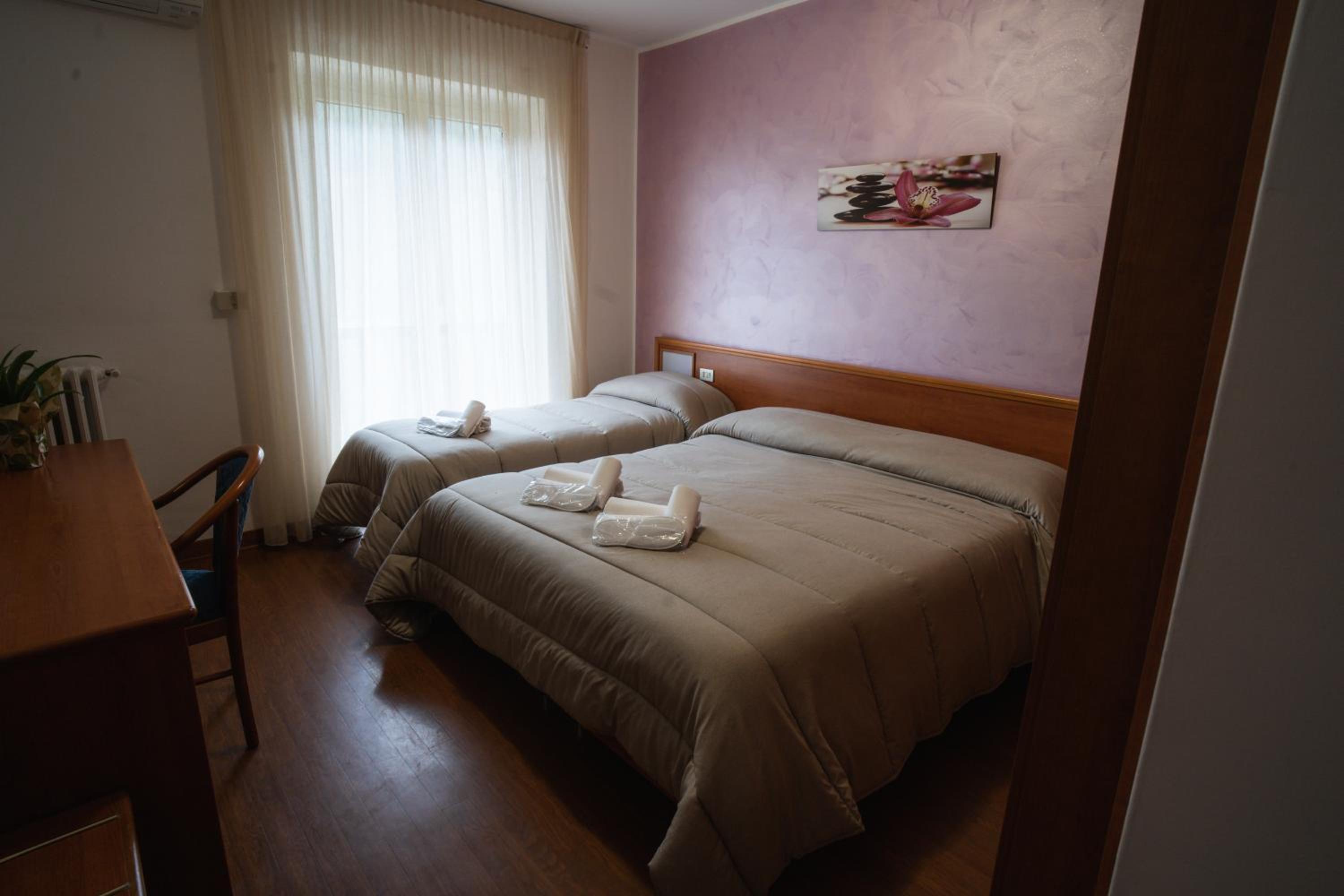Triple Room with Balcony photo 3