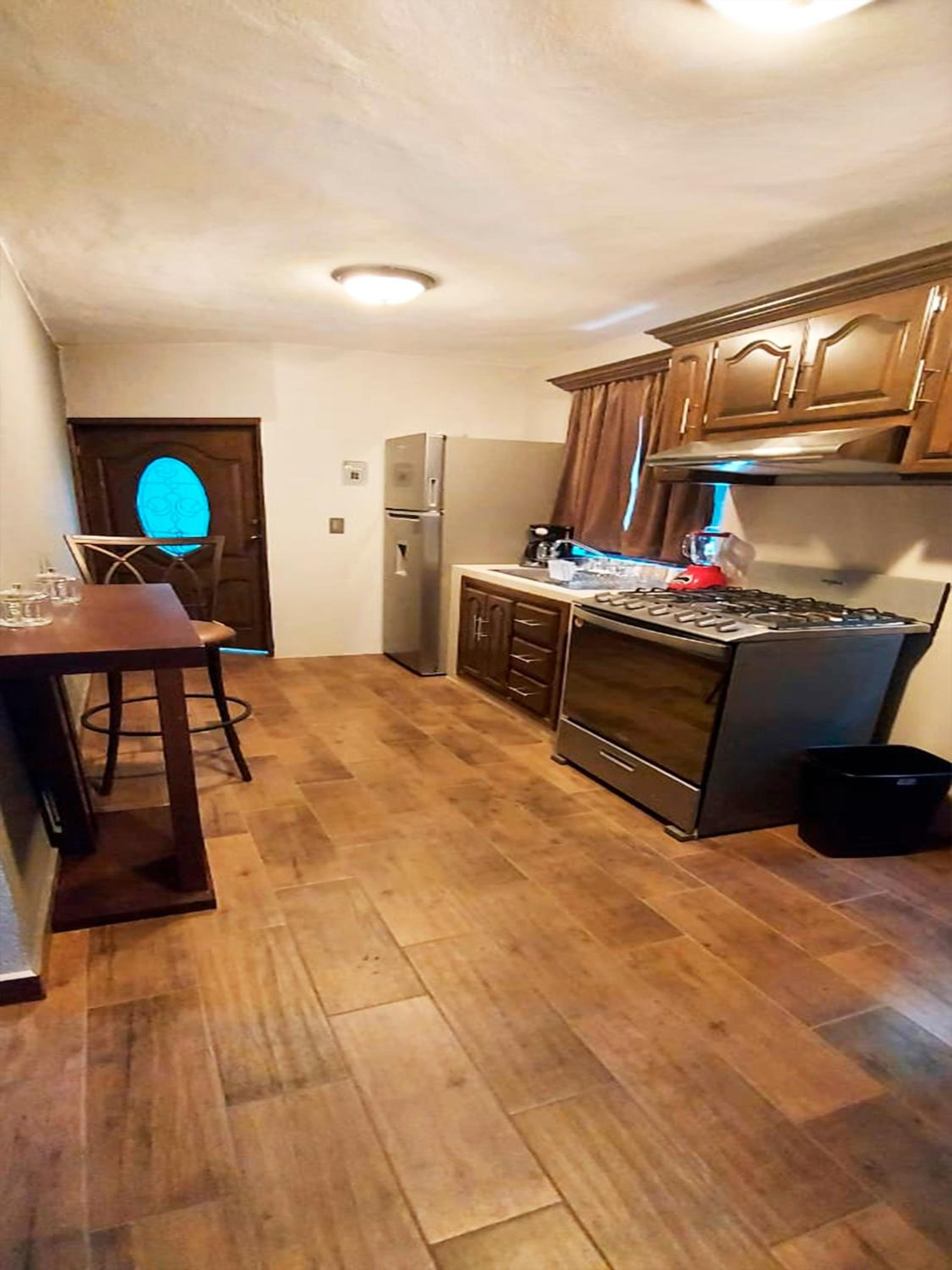 Superior King Suite - Photo 6