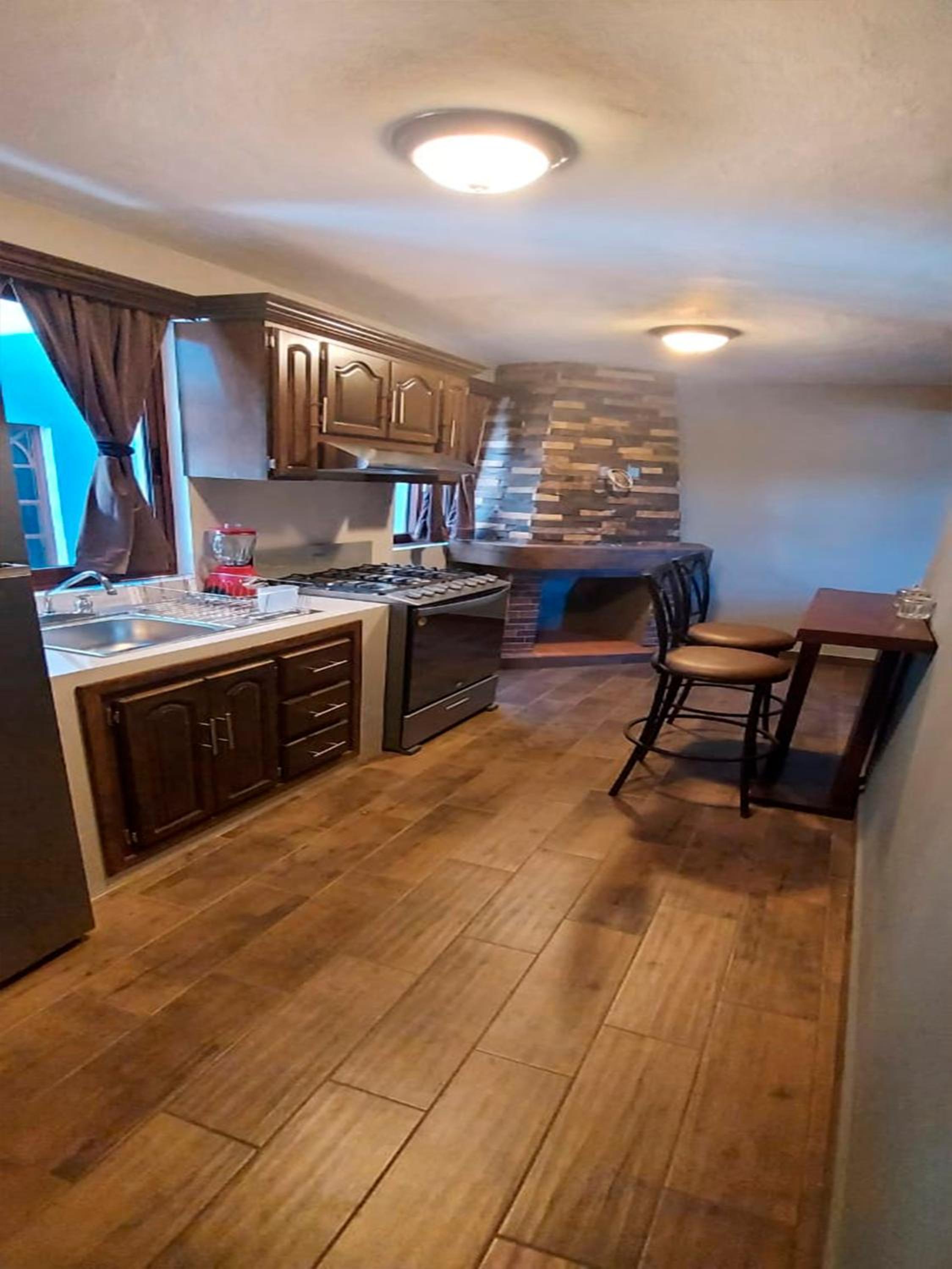 Superior King Suite - Photo 5