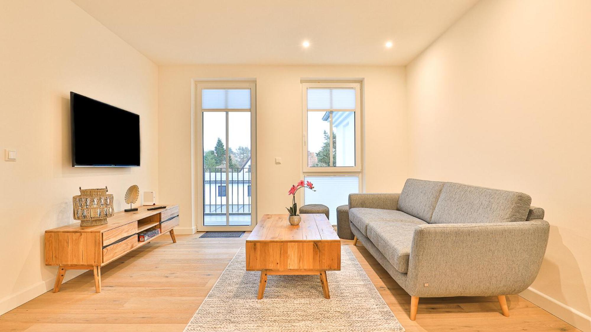 Apartment with Balcony photo 1