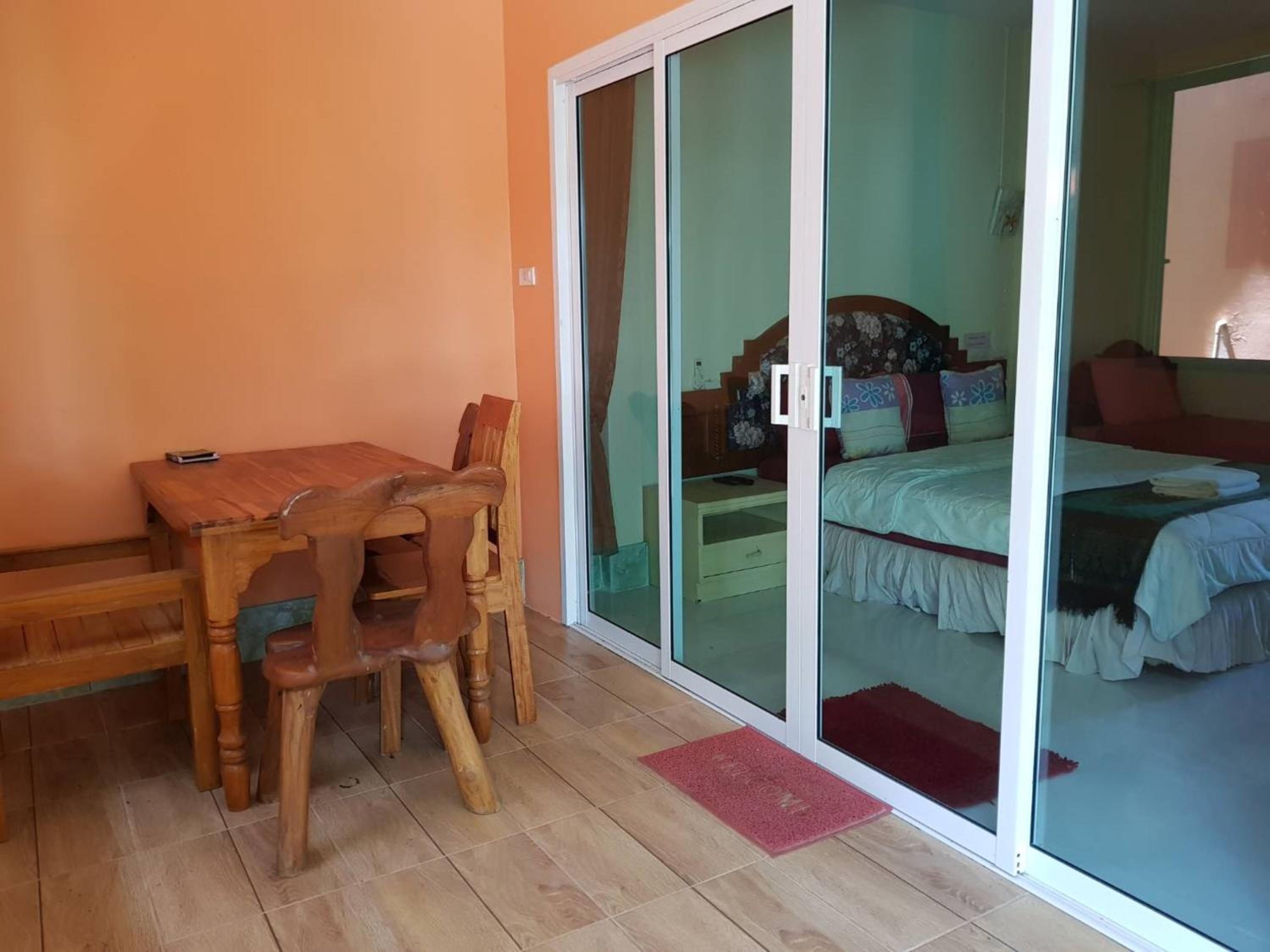 Standard Double Room - Photo 14