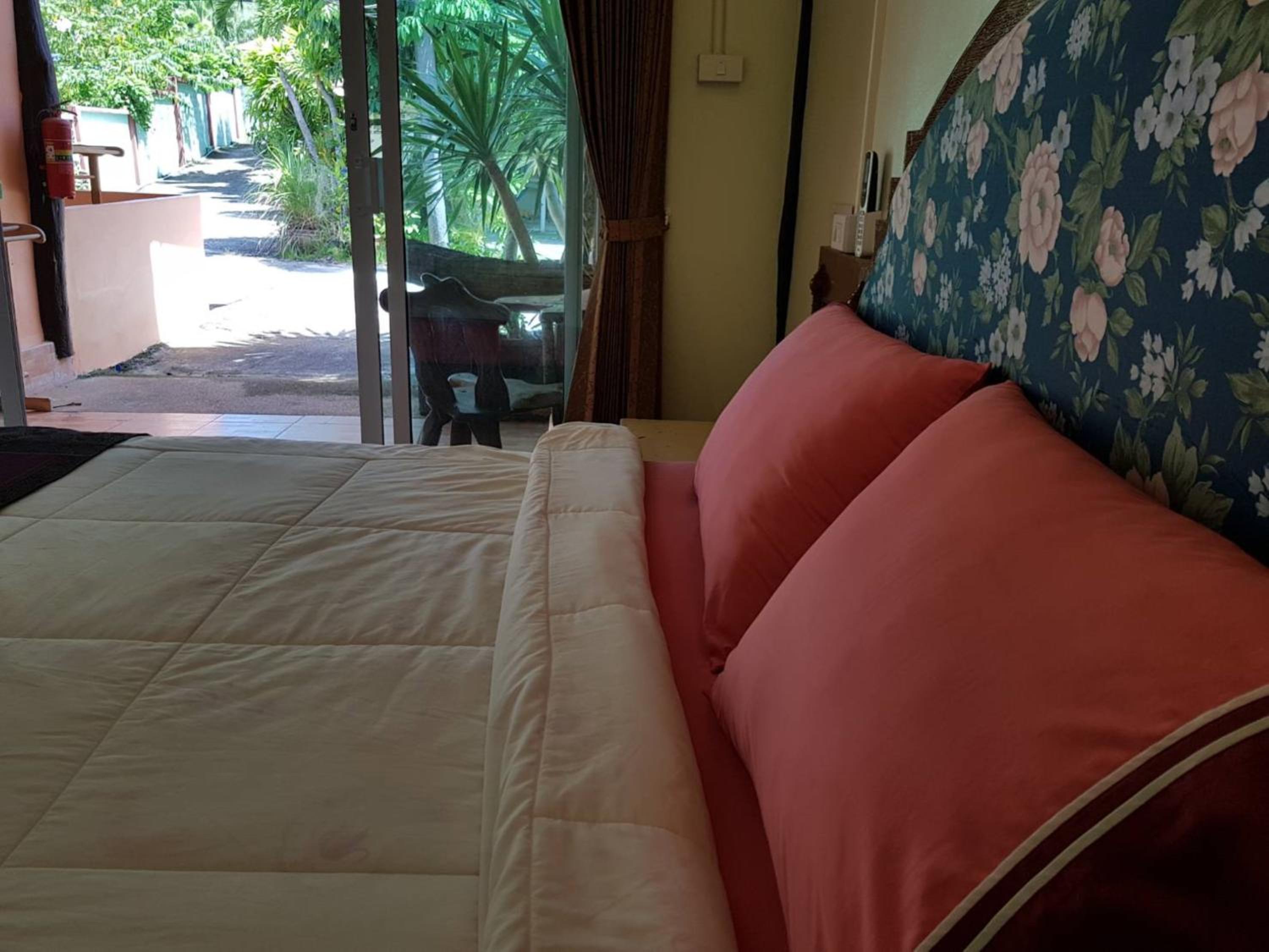 Standard Double Room - Photo 4