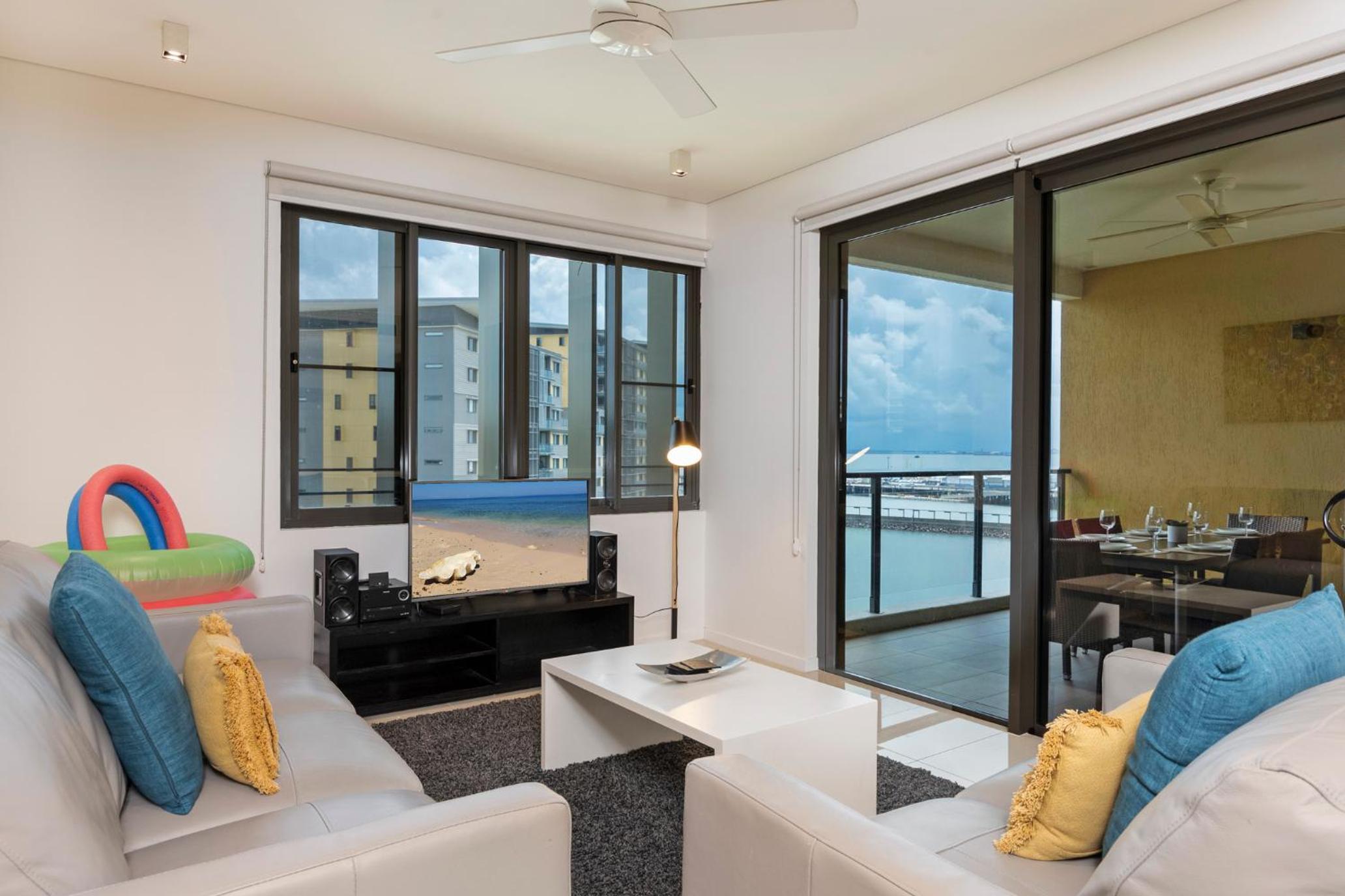 Two Bedroom Apartment with Lagoon View photo 1