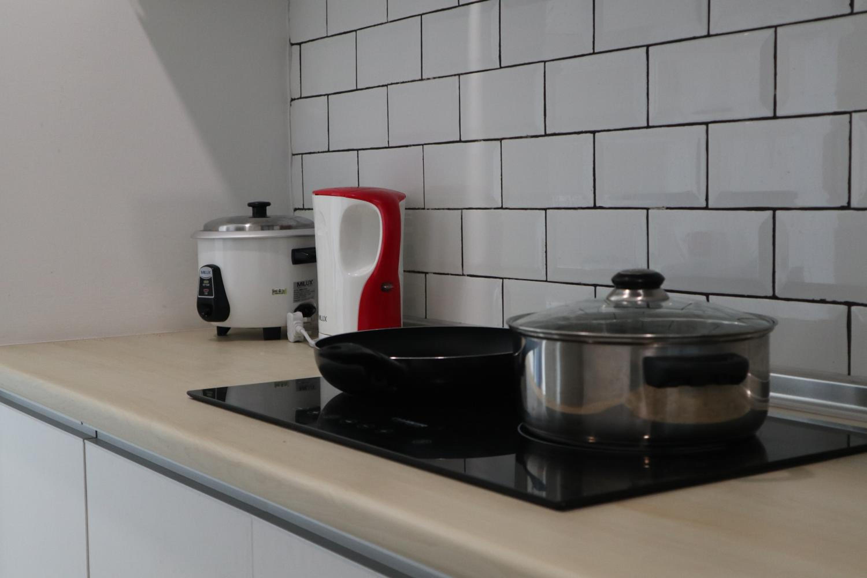 Three-Bedroom Apartment - Photo 20