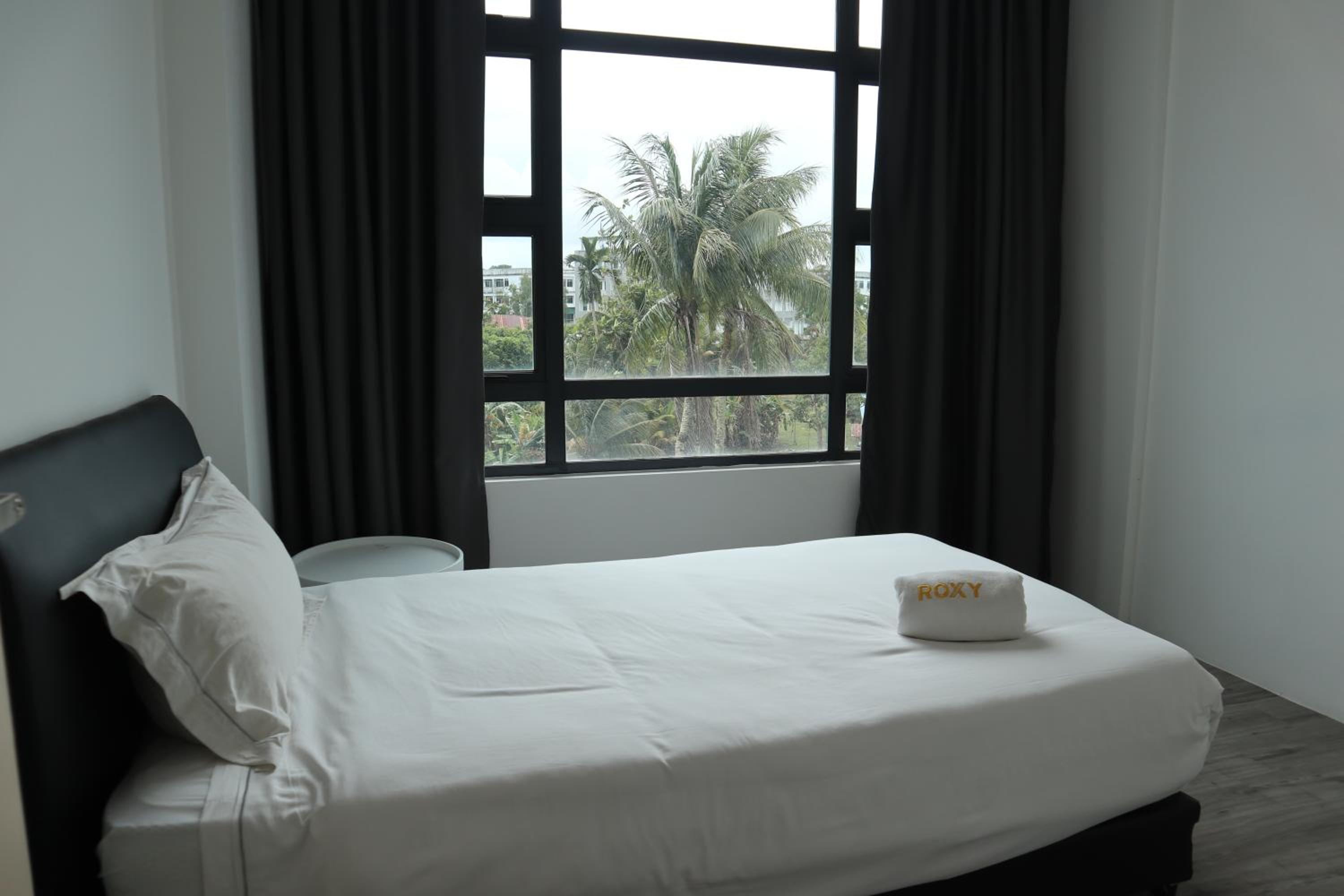Three-Bedroom Apartment - Photo 3