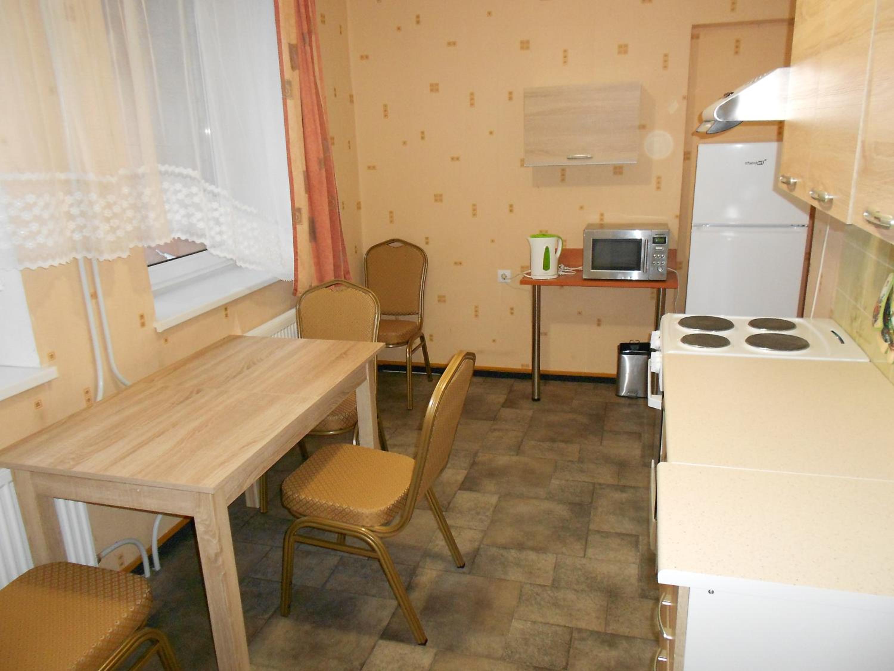 Large Double Room - Photo 4
