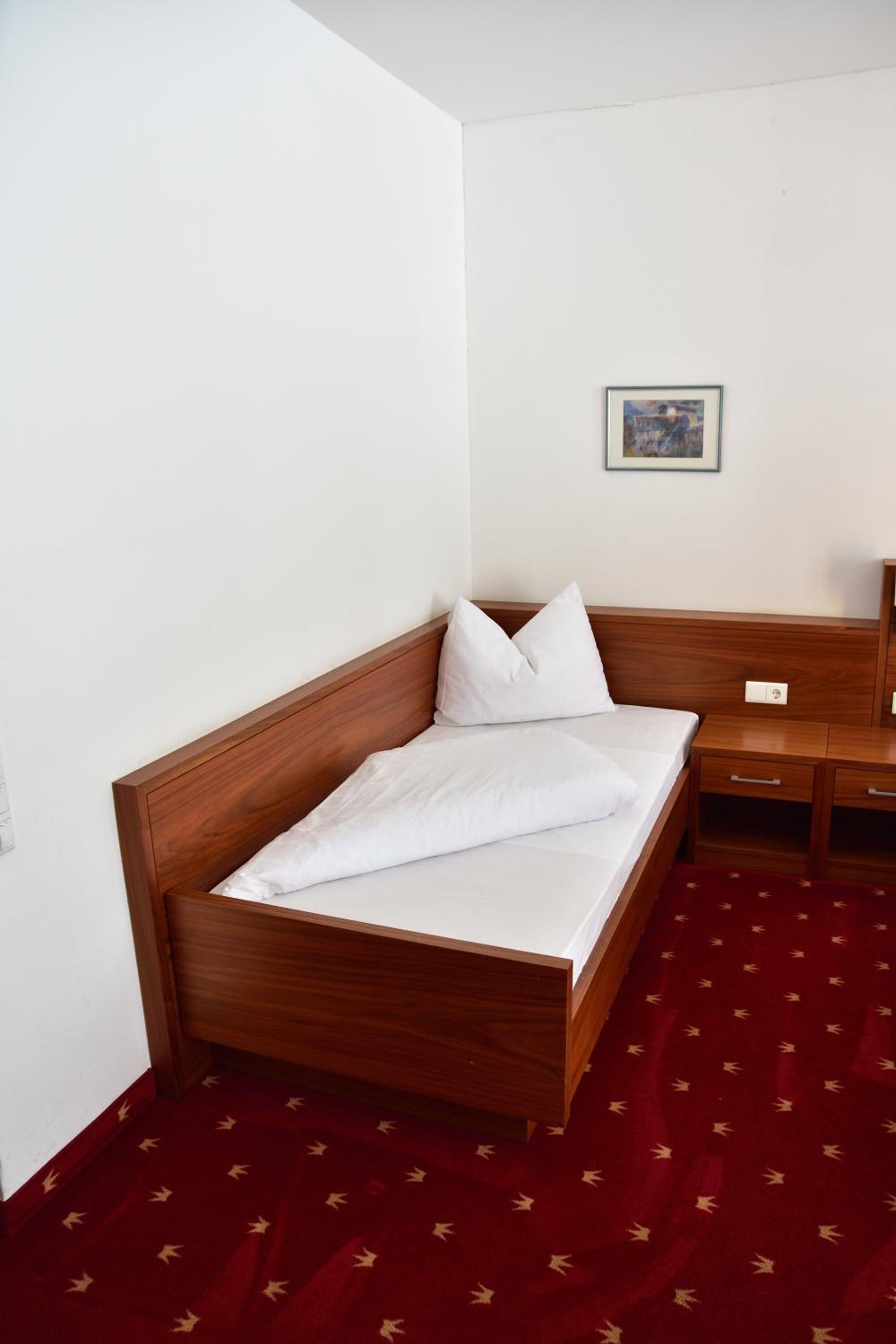 Triple Room (2 Adults + 1 Child) - Photo 6