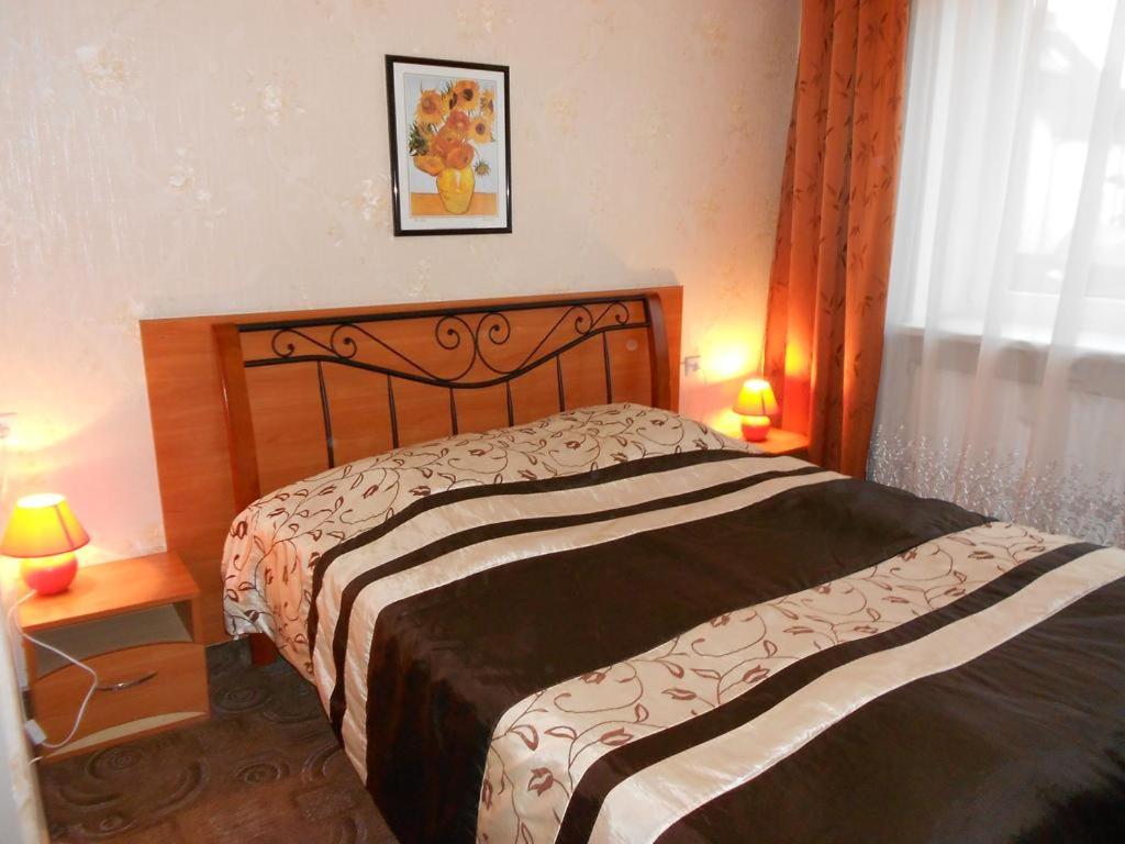 Two-Bedroom Suite - Photo 2