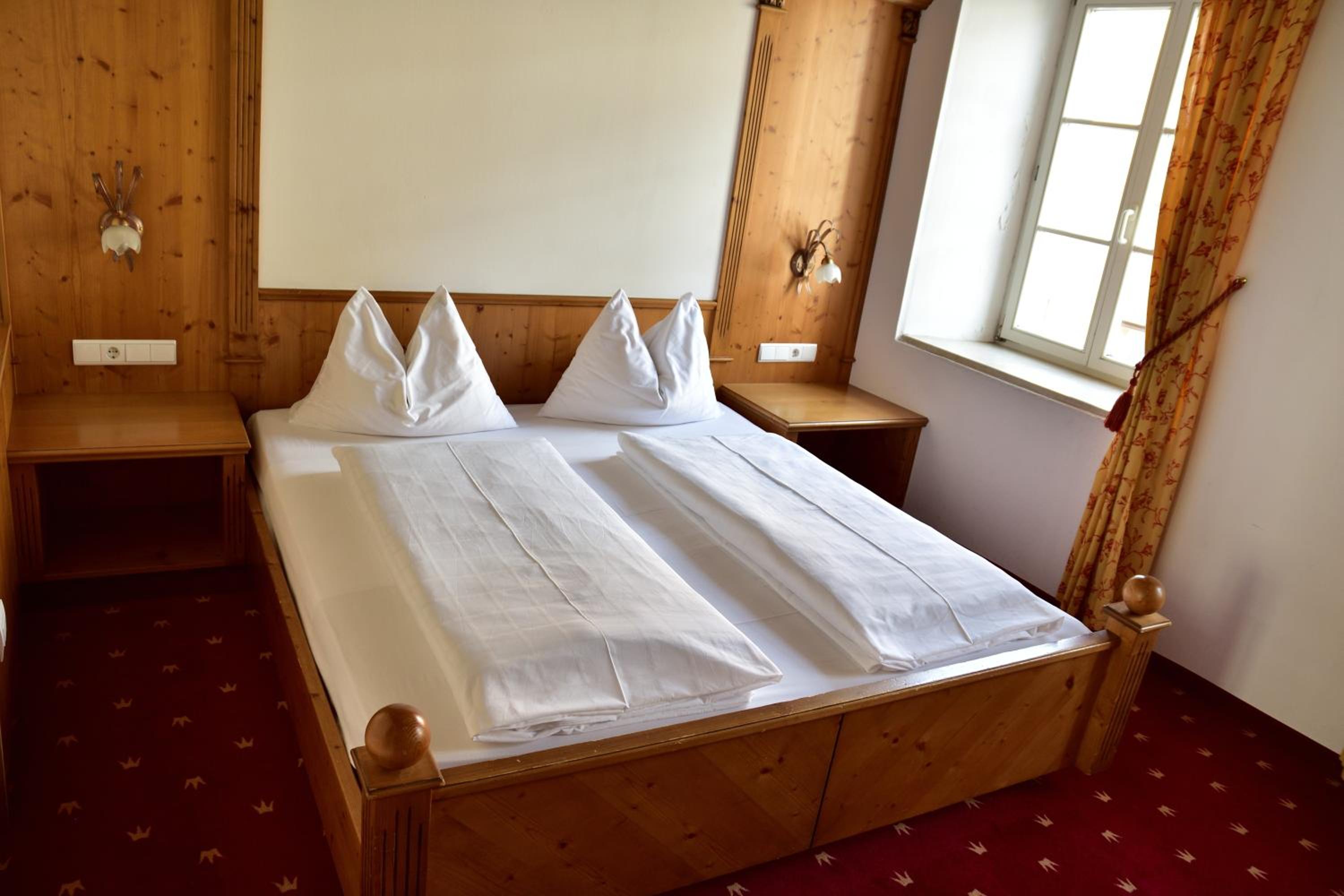 Standard Double Room - Photo 4