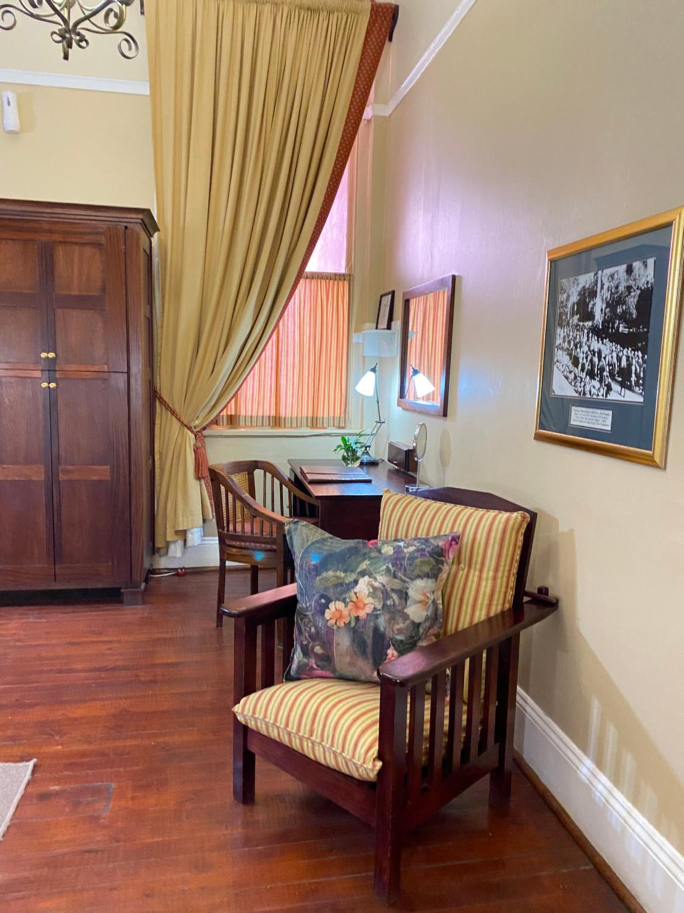 Standard Double or Twin Room photo 3