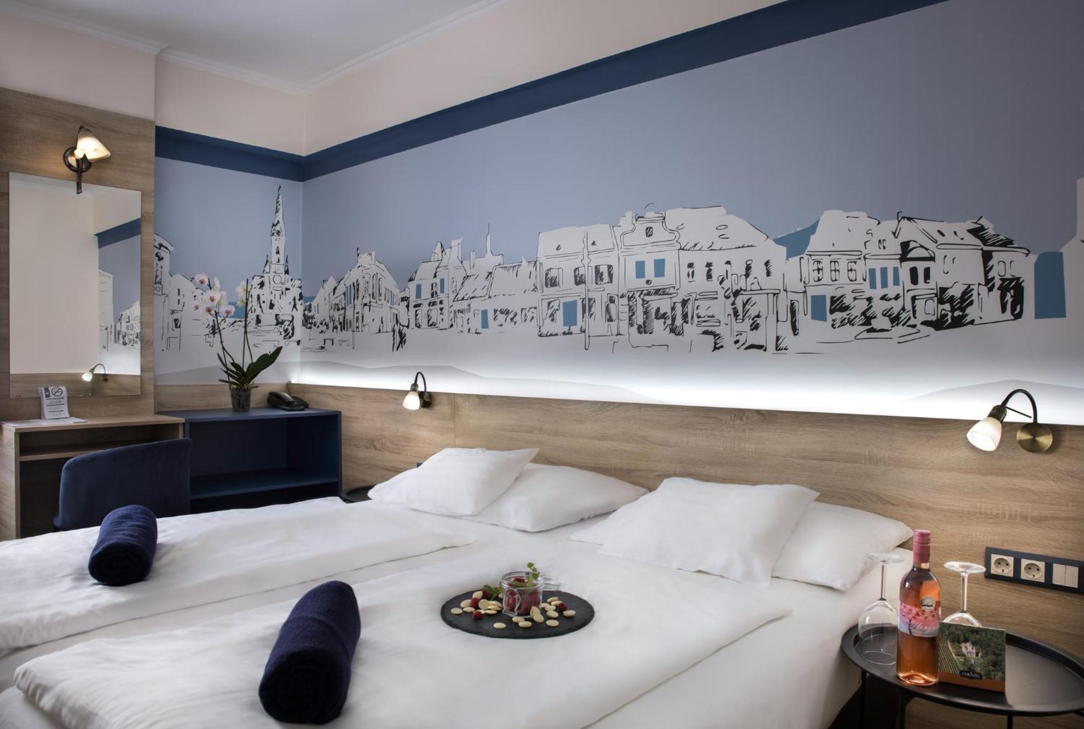Standard Double or Twin Room photo 3