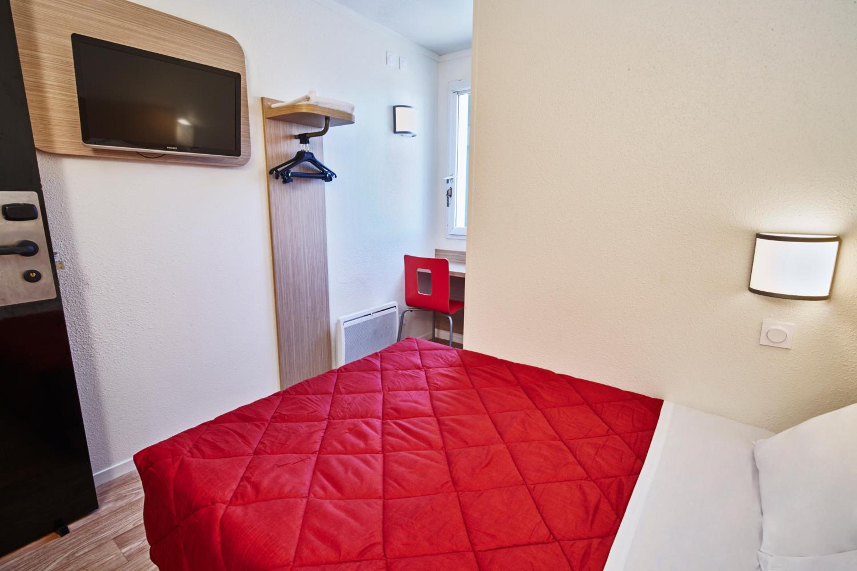 Double Room - Photo 7