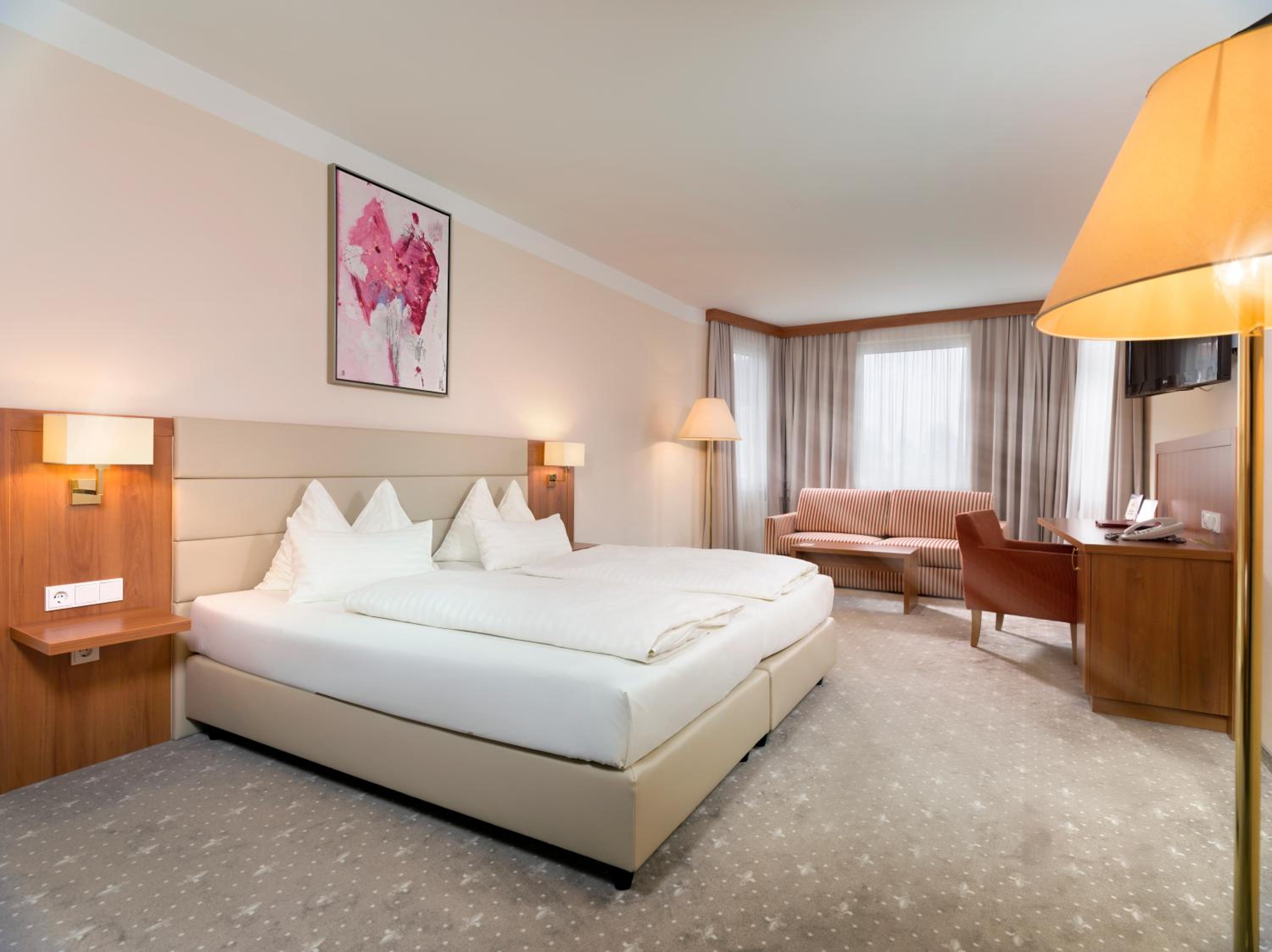 Deluxe Room - Photo 1