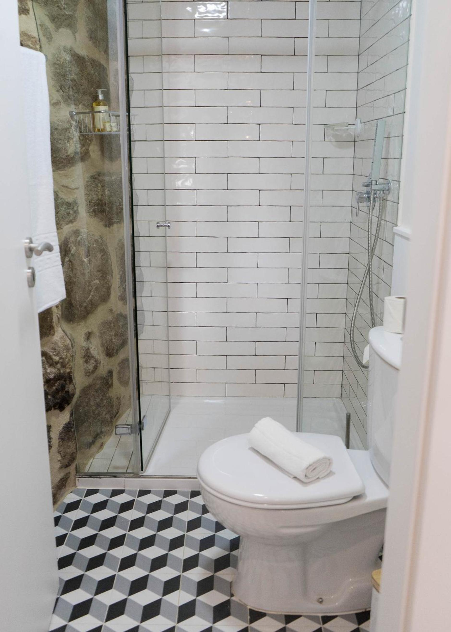 Two-Bedroom Apartment - Photo 8