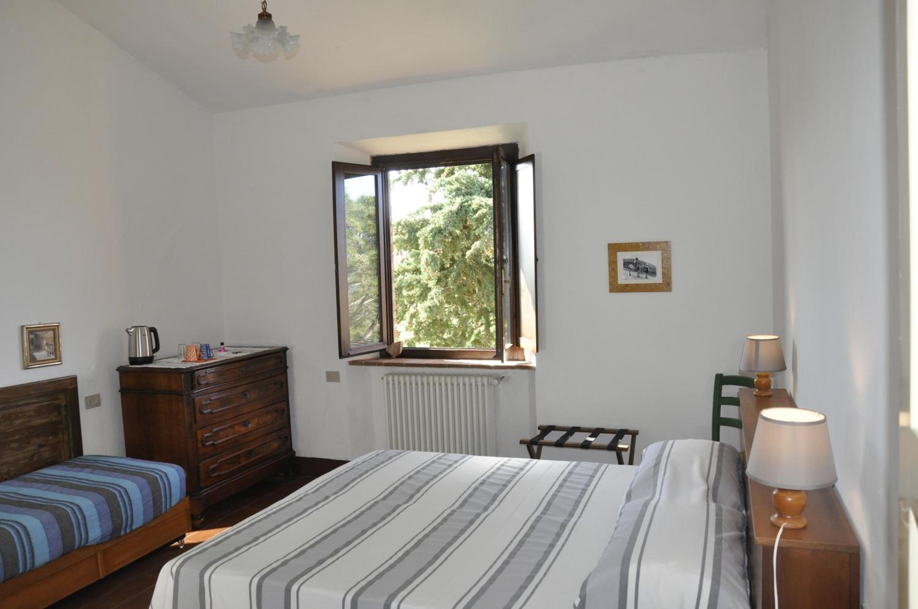 Triple Room With Private Bathroom photo 1