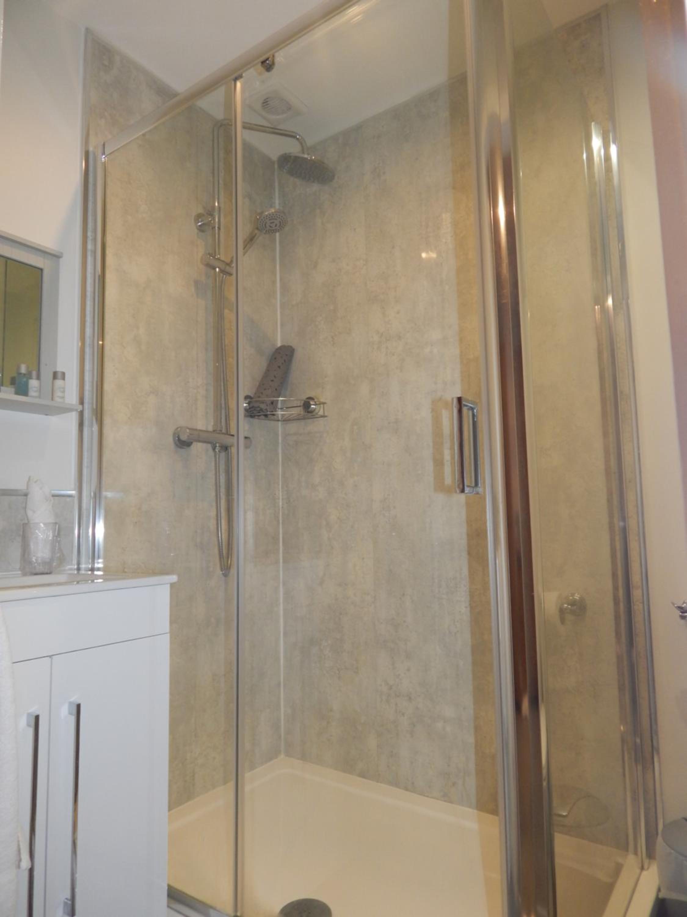 Standard Double Room - Photo 18