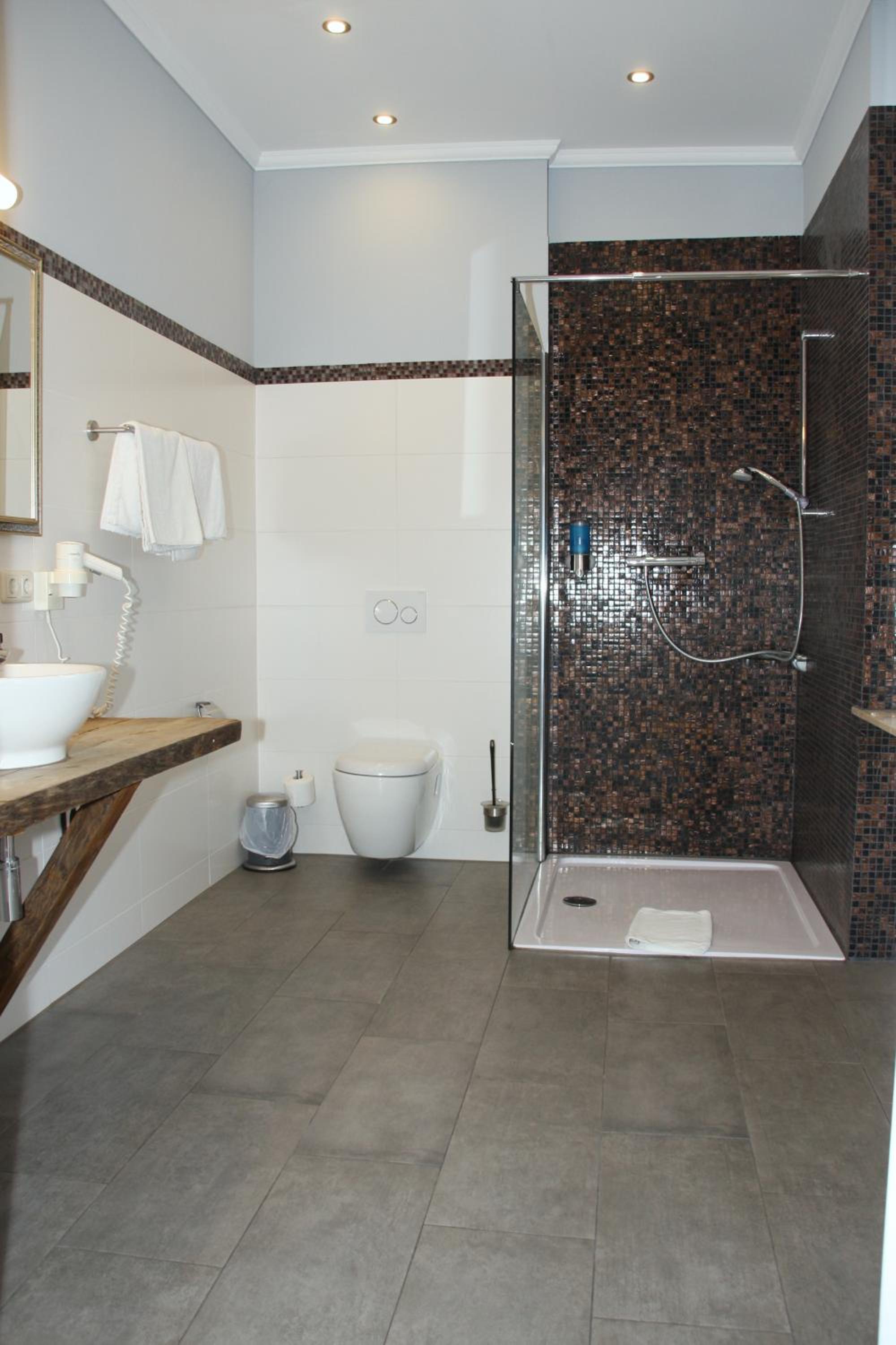 Business Double Room - Photo 21