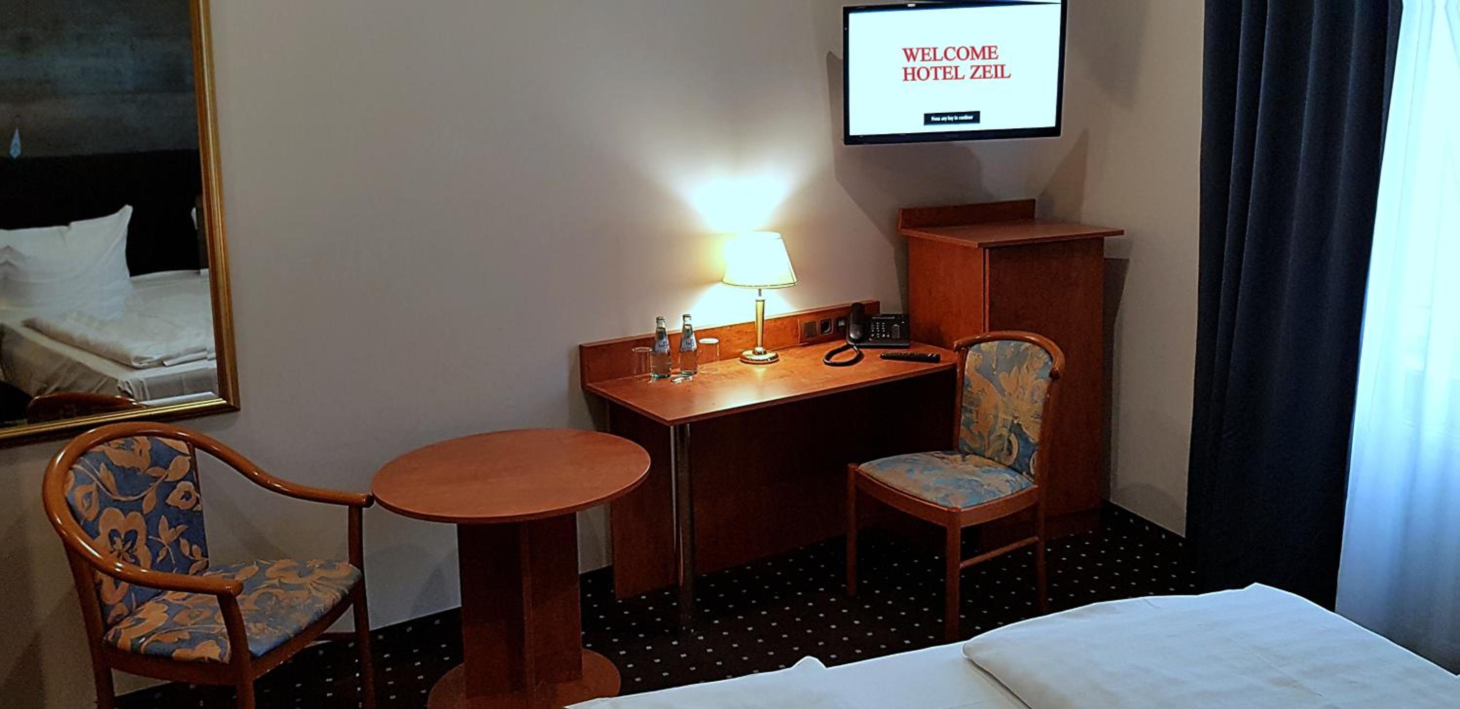 Business Double Room - Photo 10